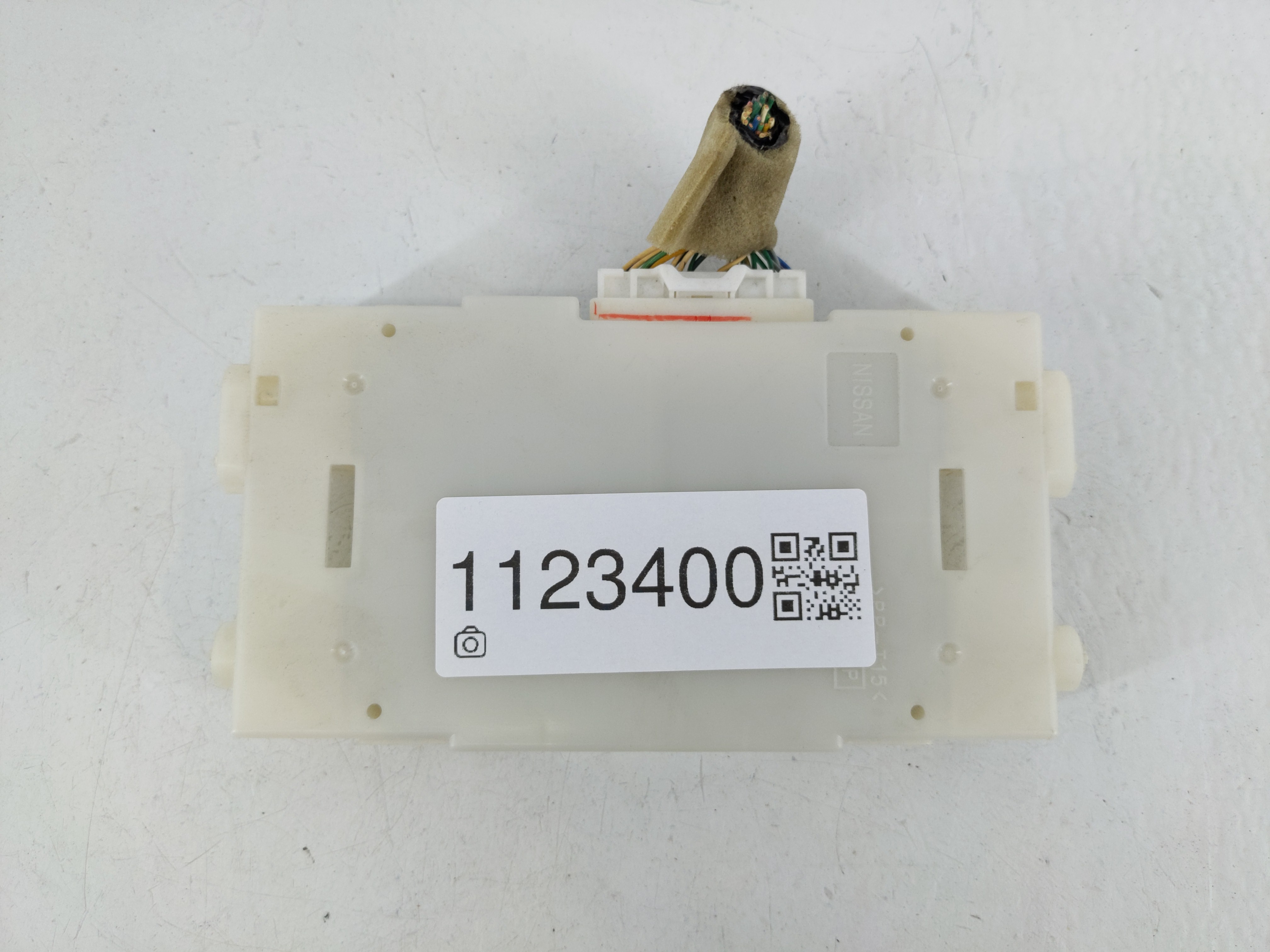 Picture of 2016-2016 Nissan Pathfinder Chassis Control Module Ccm Bcm Body Control 1123400
