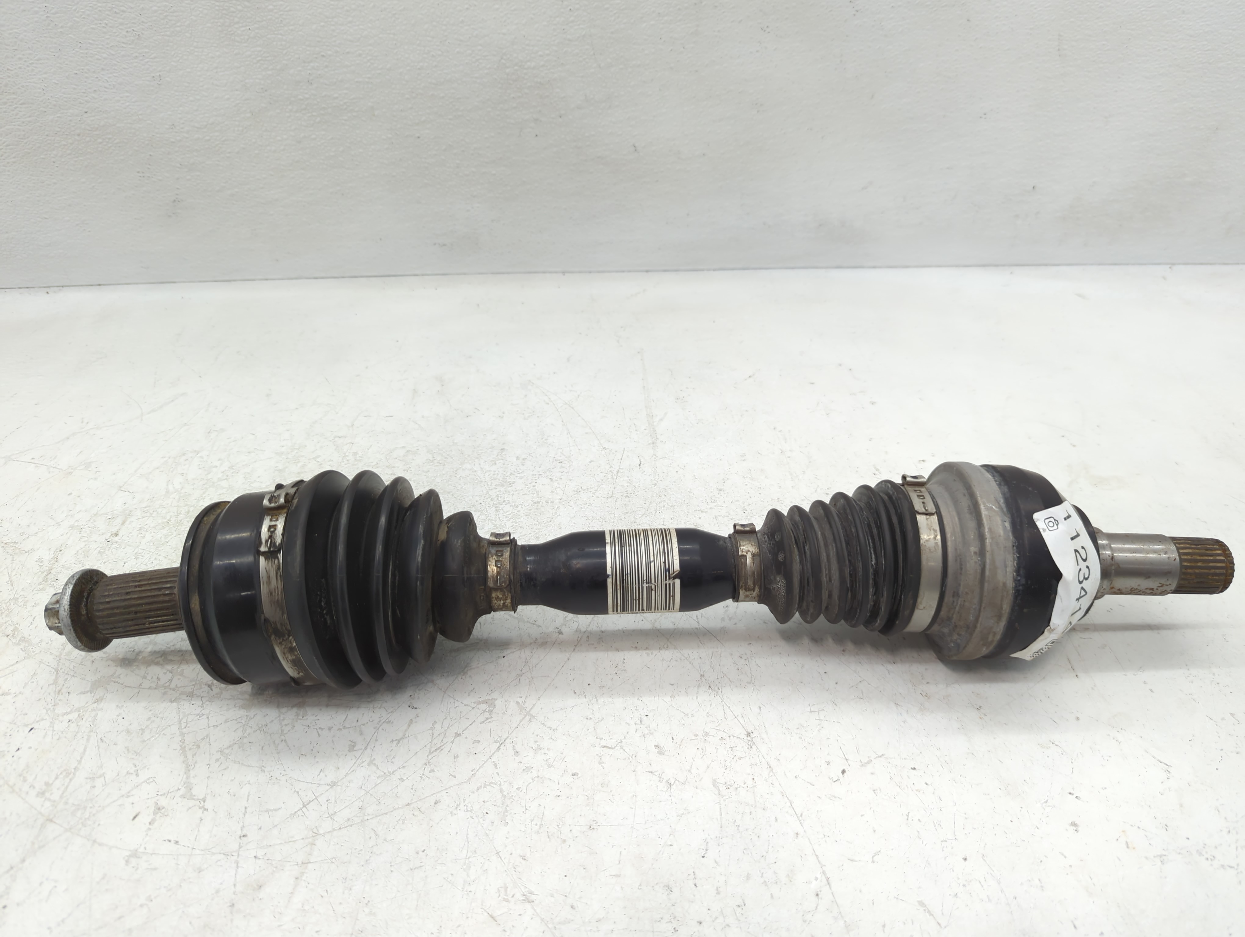 2017-2019 Infiniti Qx30 Axle Shaft Front Driver Cv C/v 1123414 - Oemusedautoparts1.com