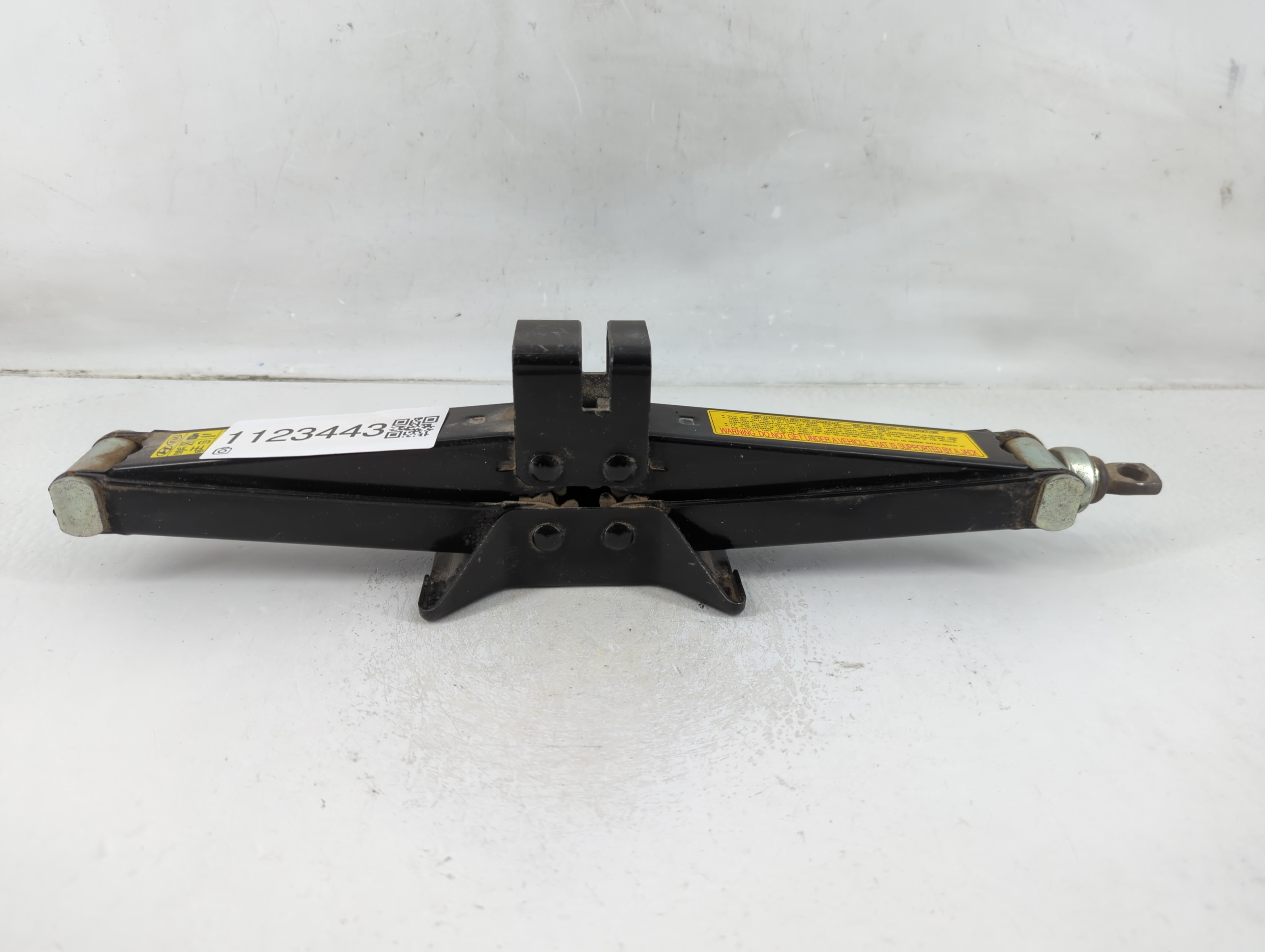 Picture of 2016 Hyundai Tucson Spare Scissor Car Jack 1123443