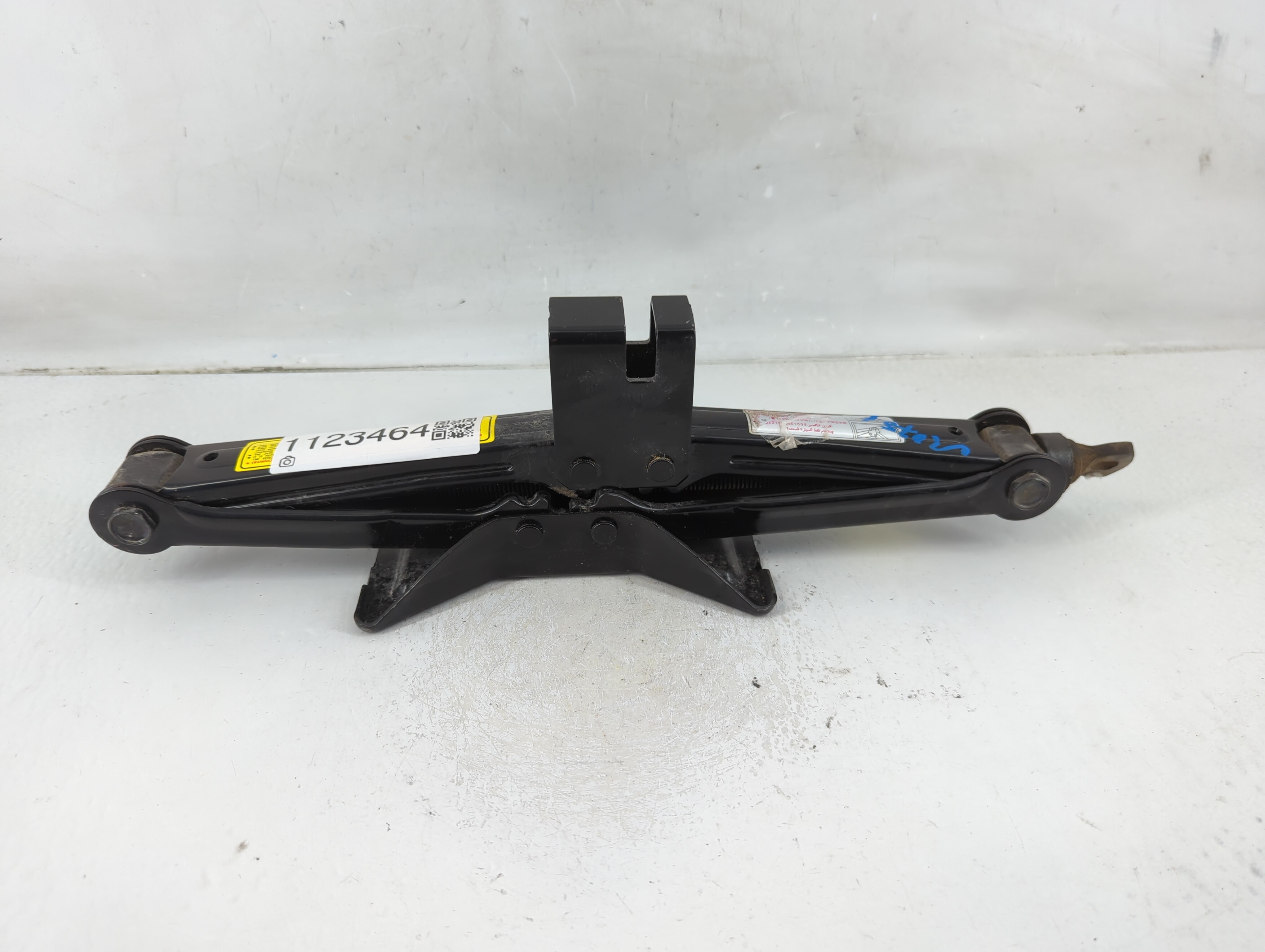 2009 Kia Sportage Spare Scissor Car Jack 1123464 - Oemusedautoparts1.com