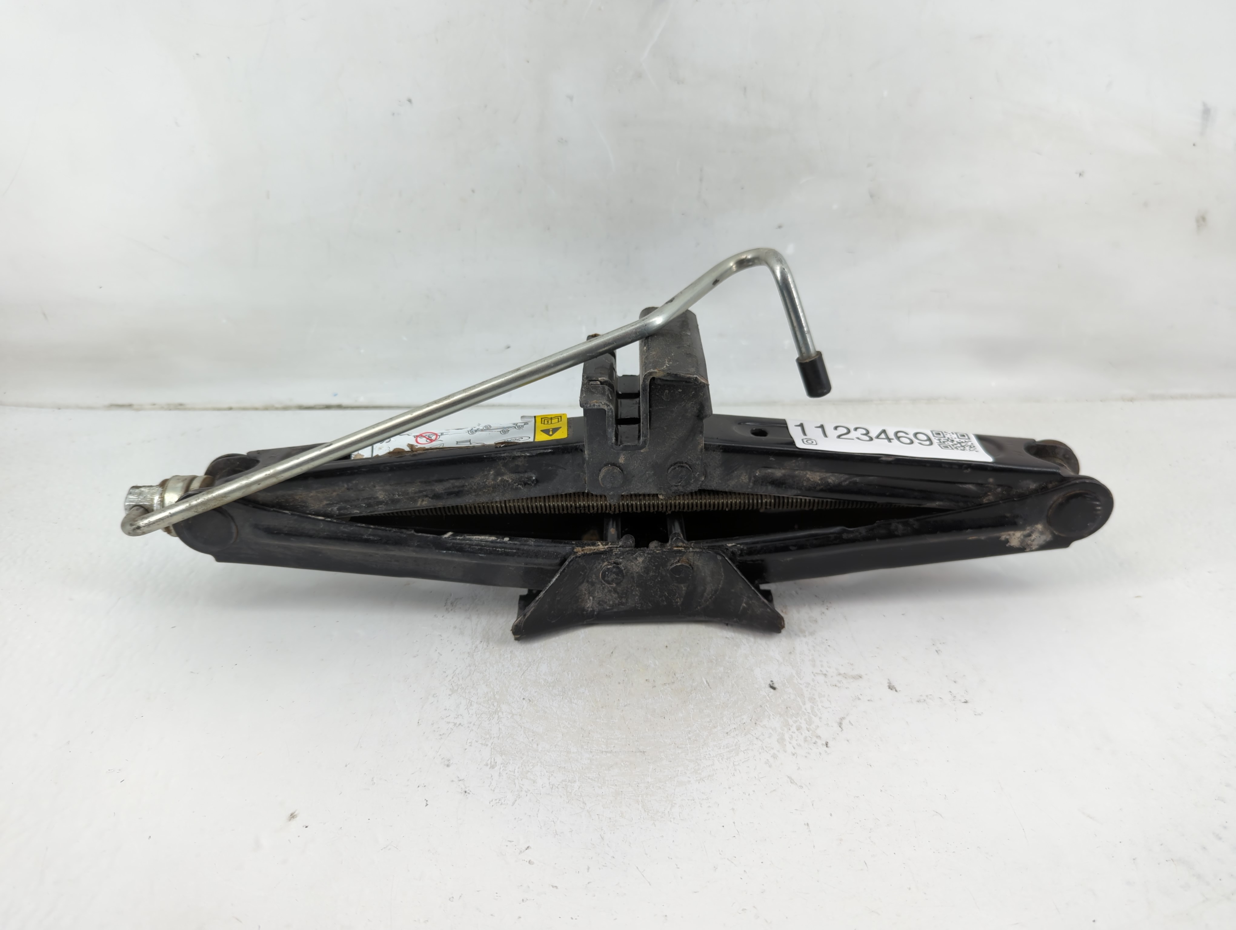2017 Ford Transit Spare Scissor Car Jack 1123469 - Oemusedautoparts1.com