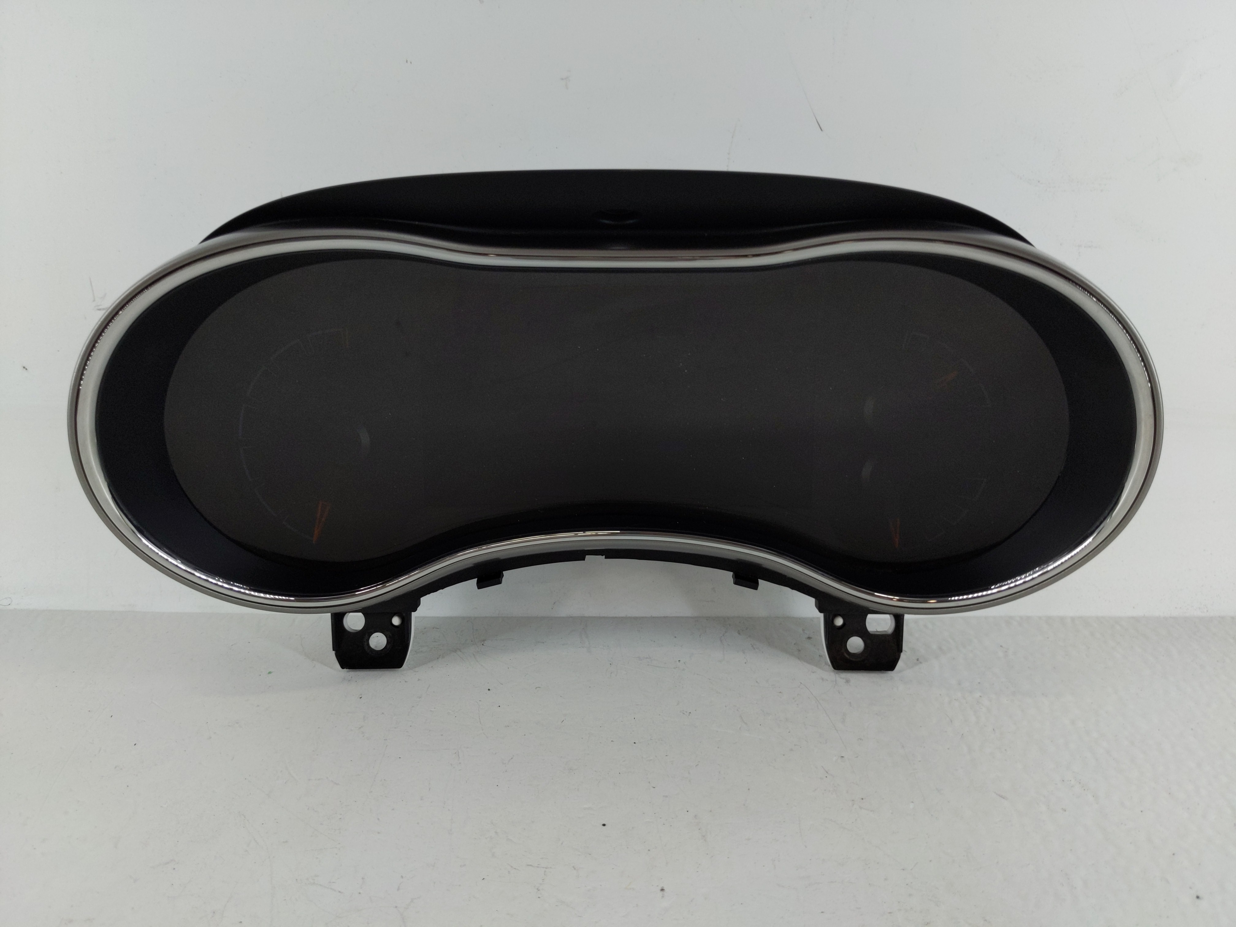 2011-2011 Jeep Grand Cherokee Speedometer Instrument Cluster Gauges 1123472 - Oemusedautoparts1.com