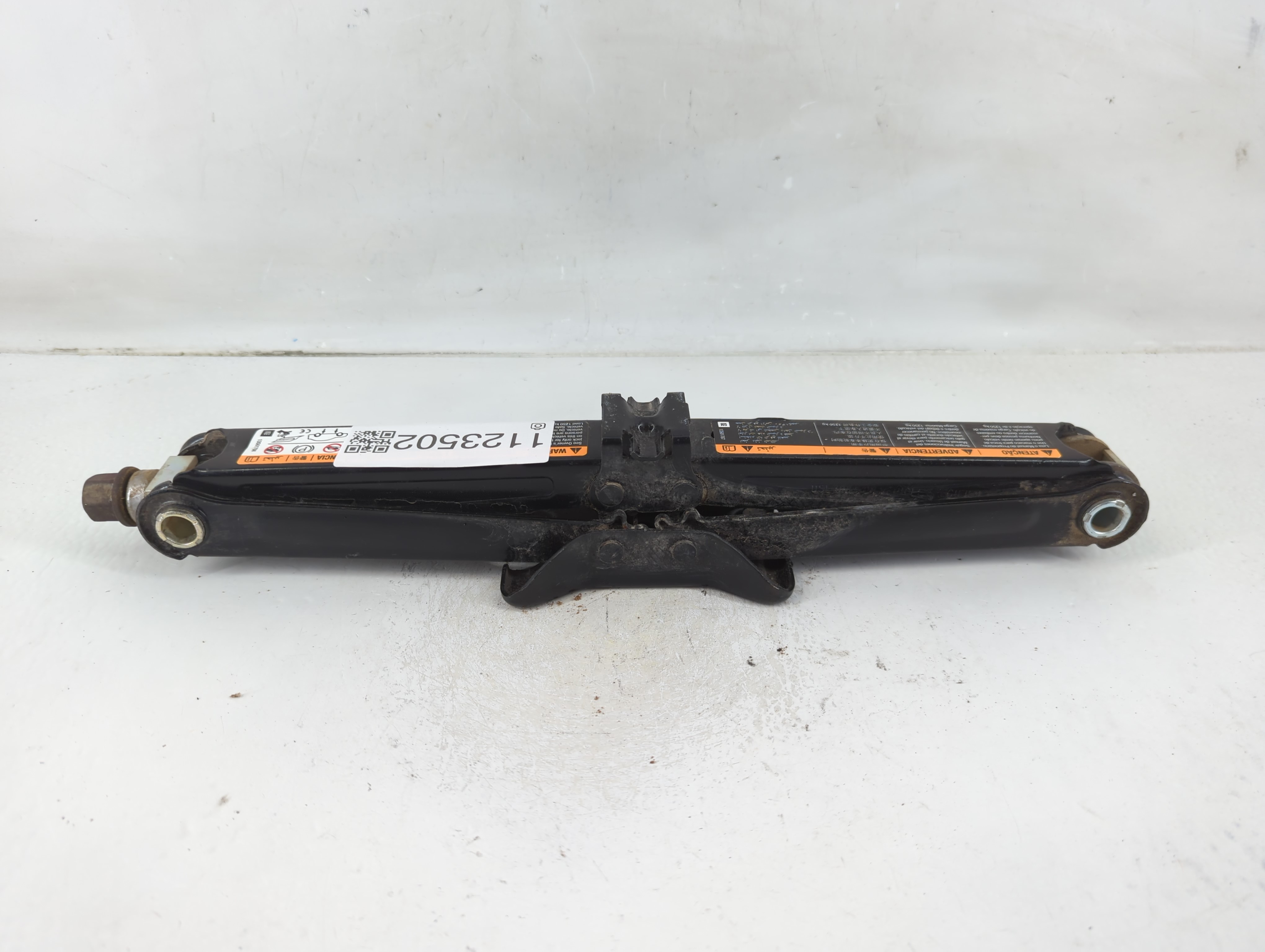 Picture of 2013 Buick Verano Spare Scissor Car Jack 1123502