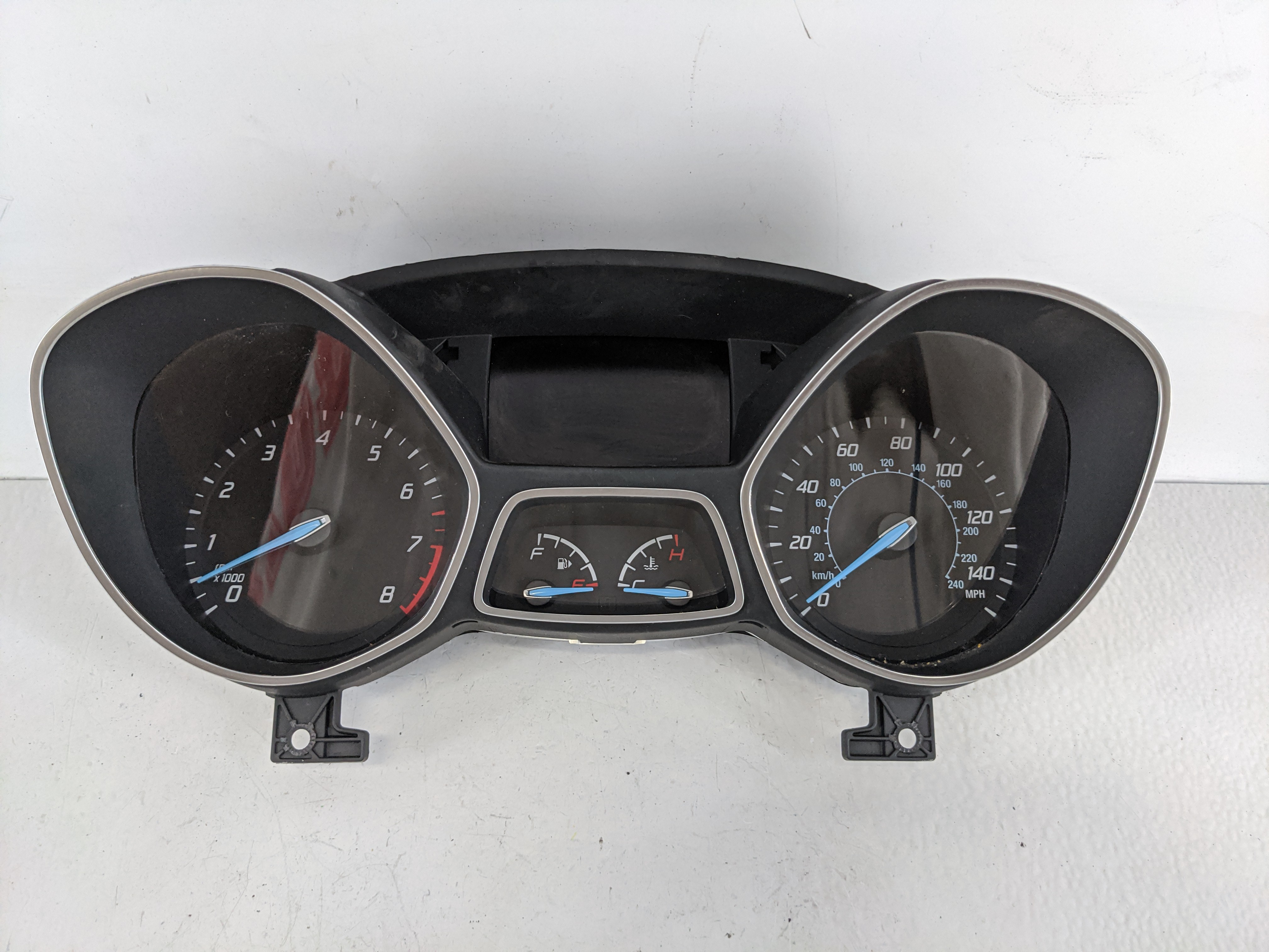 2011-2012 Ford Escape Speedometer Instrument Cluster Gauges 1123522 - Oemusedautoparts1.com