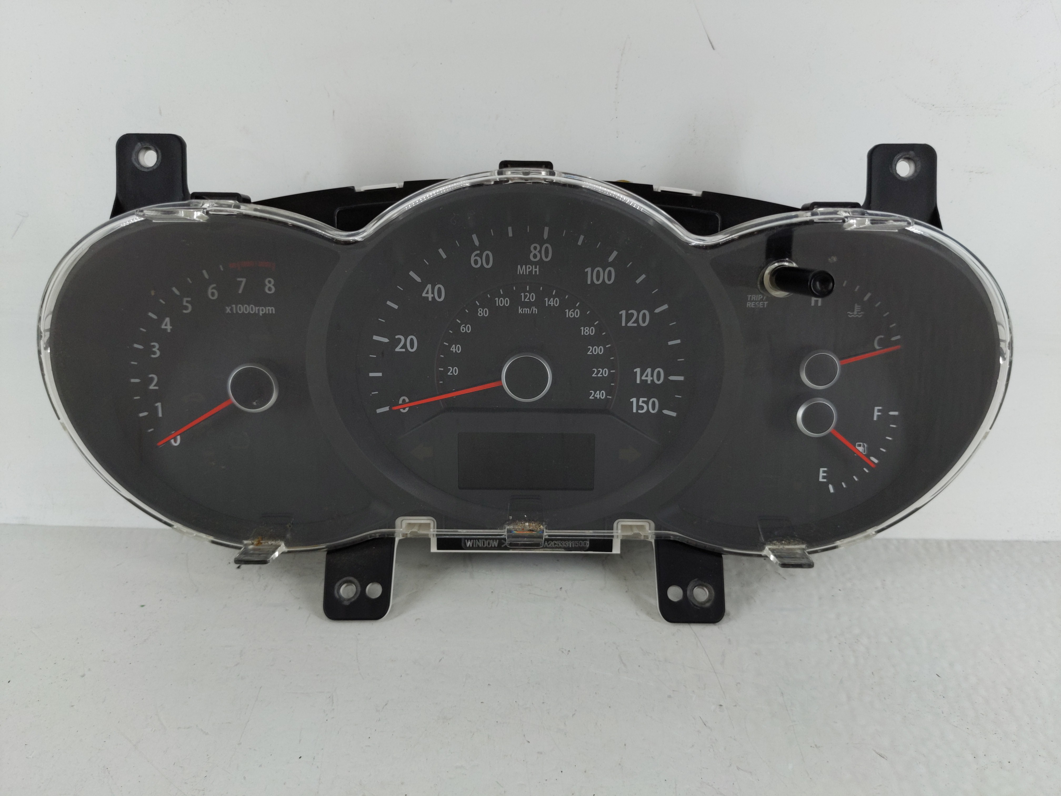 Picture of 2011-2013 Kia Sorento Speedometer Instrument Cluster Gauges 94001-1u011 1123529