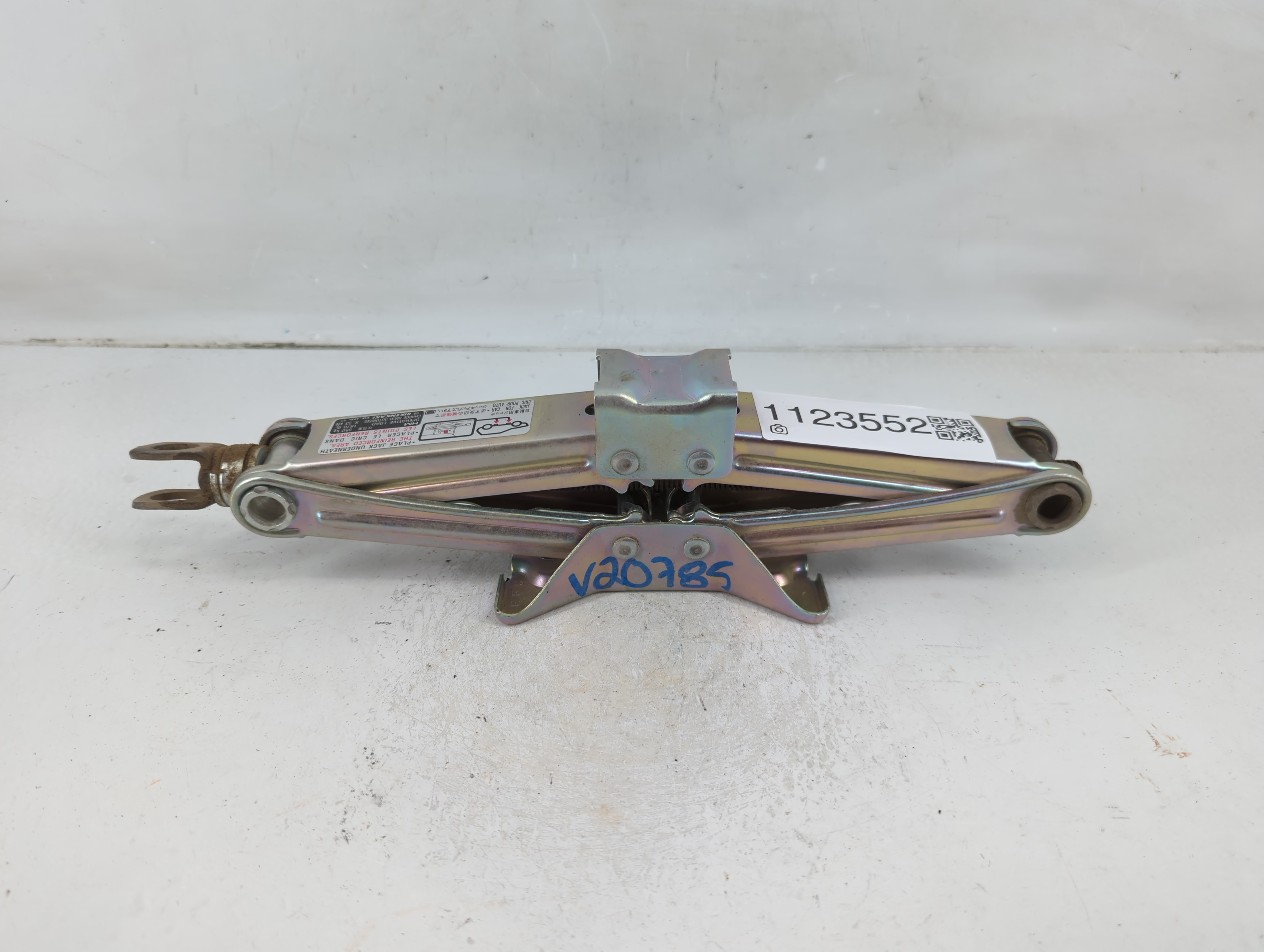 2022 Honda Civic Spare Scissor Car Jack 1123552 - Oemusedautoparts1.com