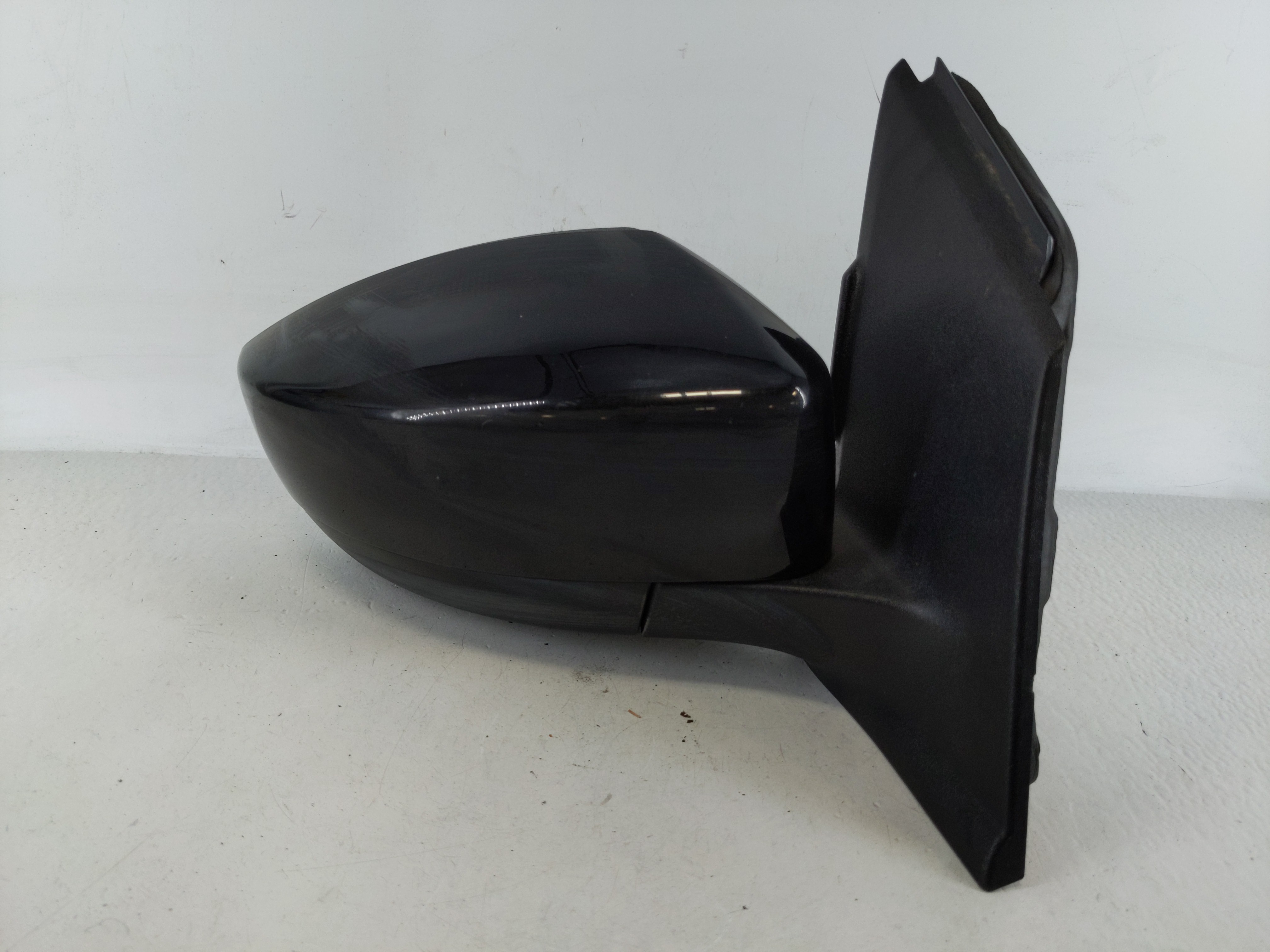 2017-2019 Ford Escape Passenger Right Side View Power Door Mirror Black 1124003 - Oemusedautoparts1.com