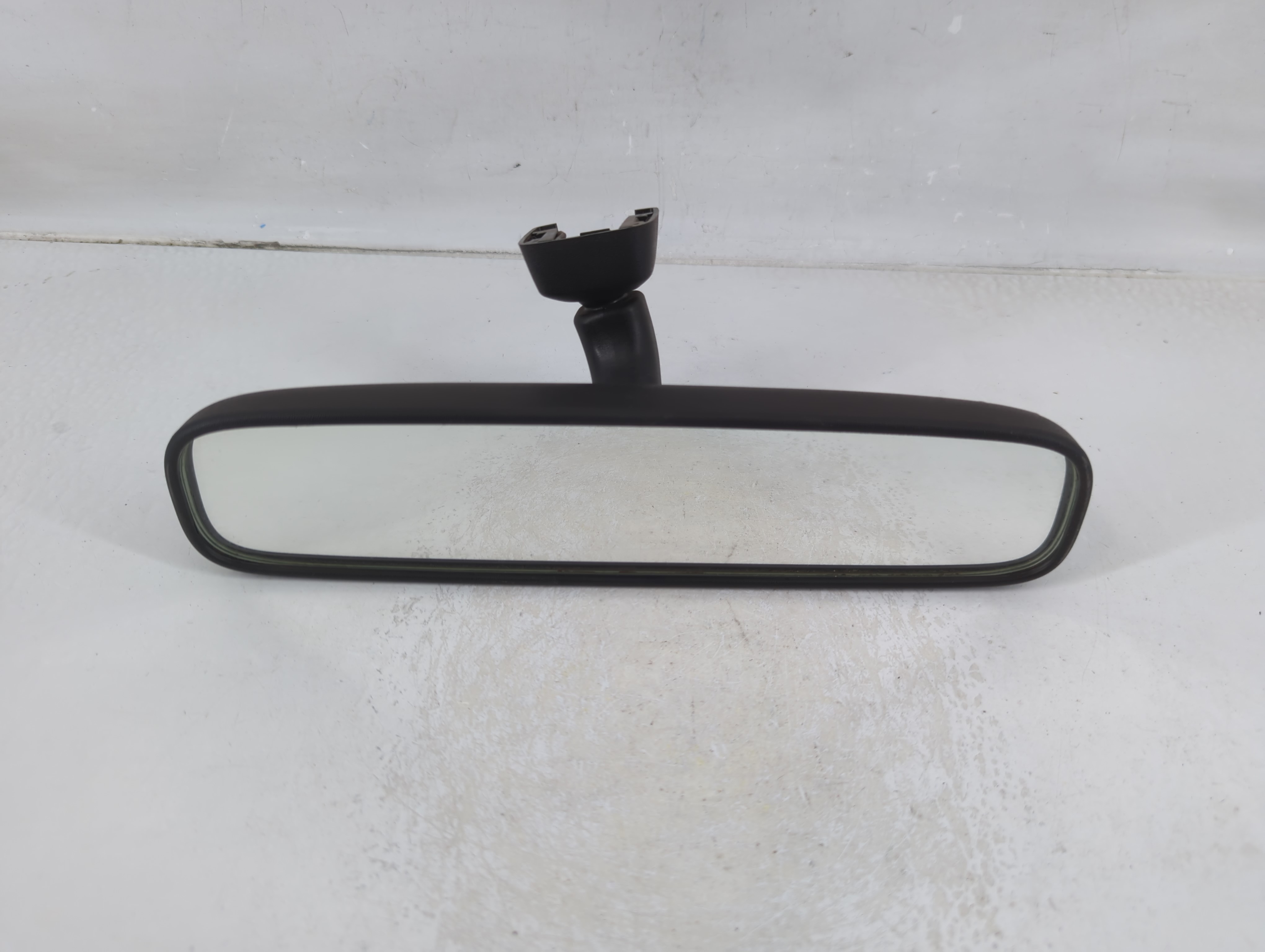 Picture of 2001-2010 Toyota Highlander Interior Rear View Mirror Oem 1124019
