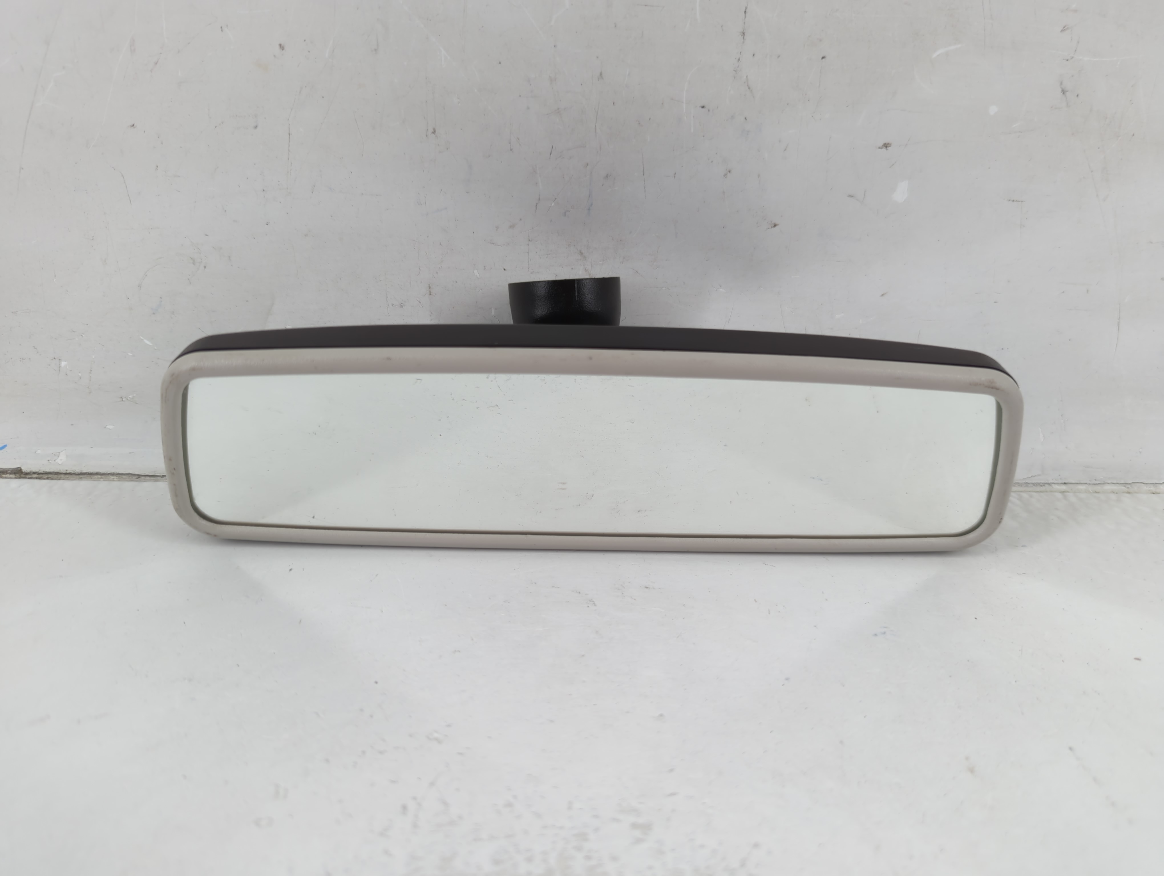 2009-2020 Volkswagen Passat Interior Rear View Mirror Oem 1124028 - Oemusedautoparts1.com