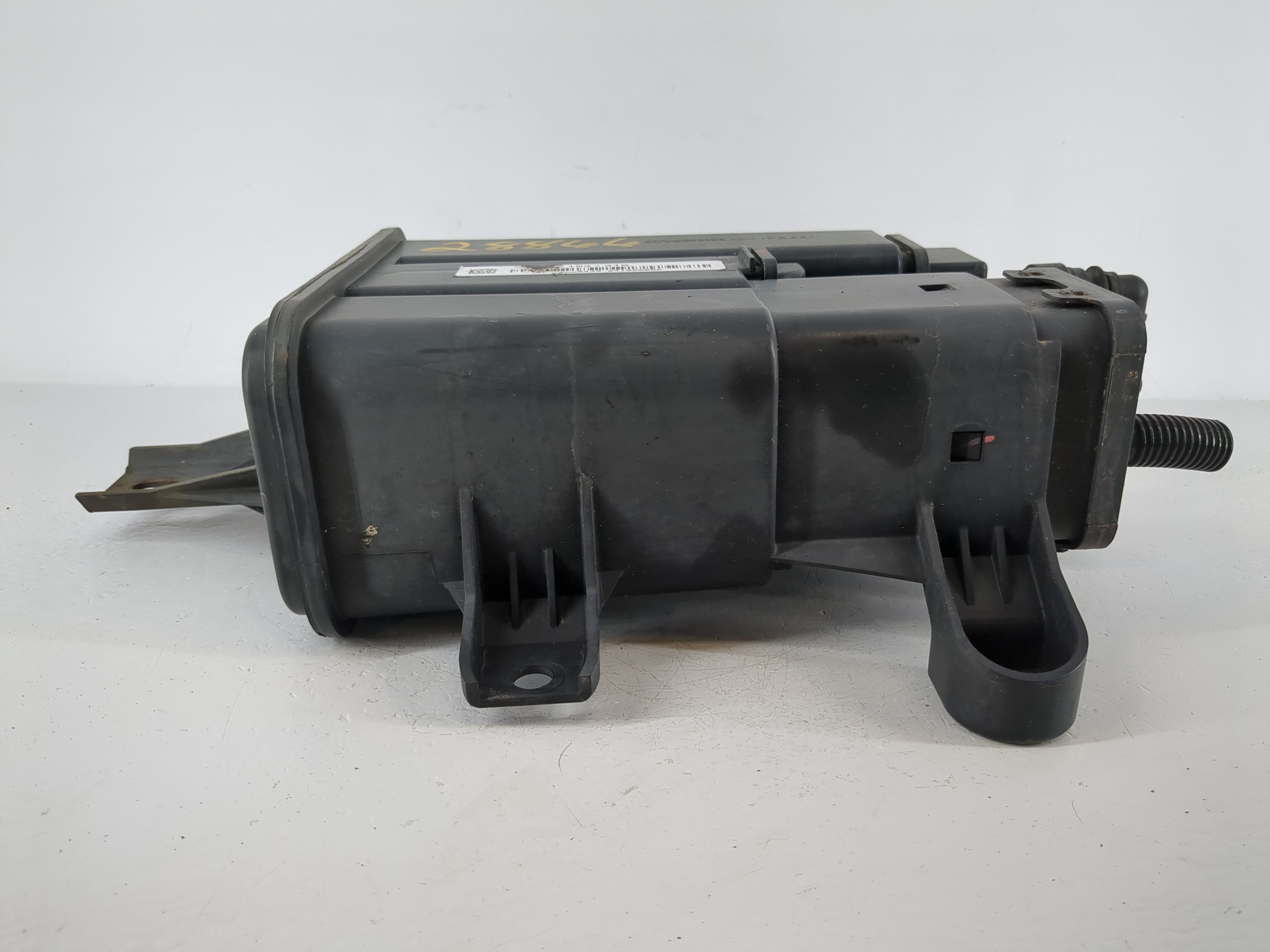 2009 Saturn Vue Fuel Vapor Charcoal Canister 1124069 - Oemusedautoparts1.com