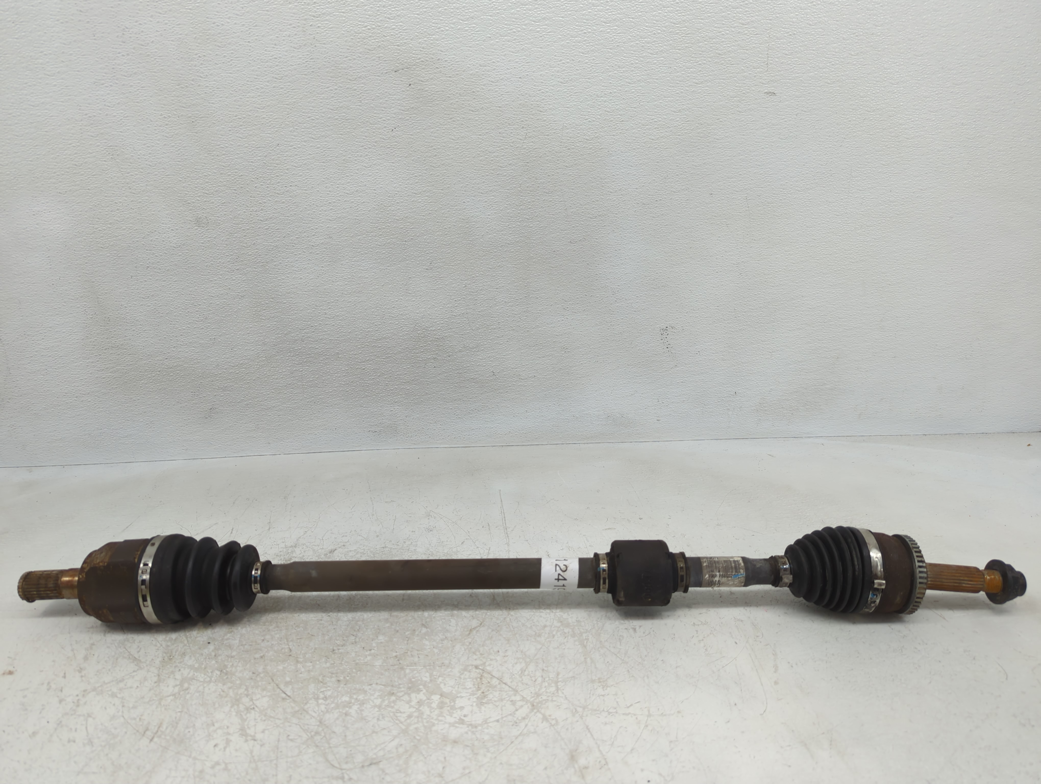 2012-2017 Hyundai Accent Axle Shaft Front Passenger Cv C/v 1124191 - Oemusedautoparts1.com