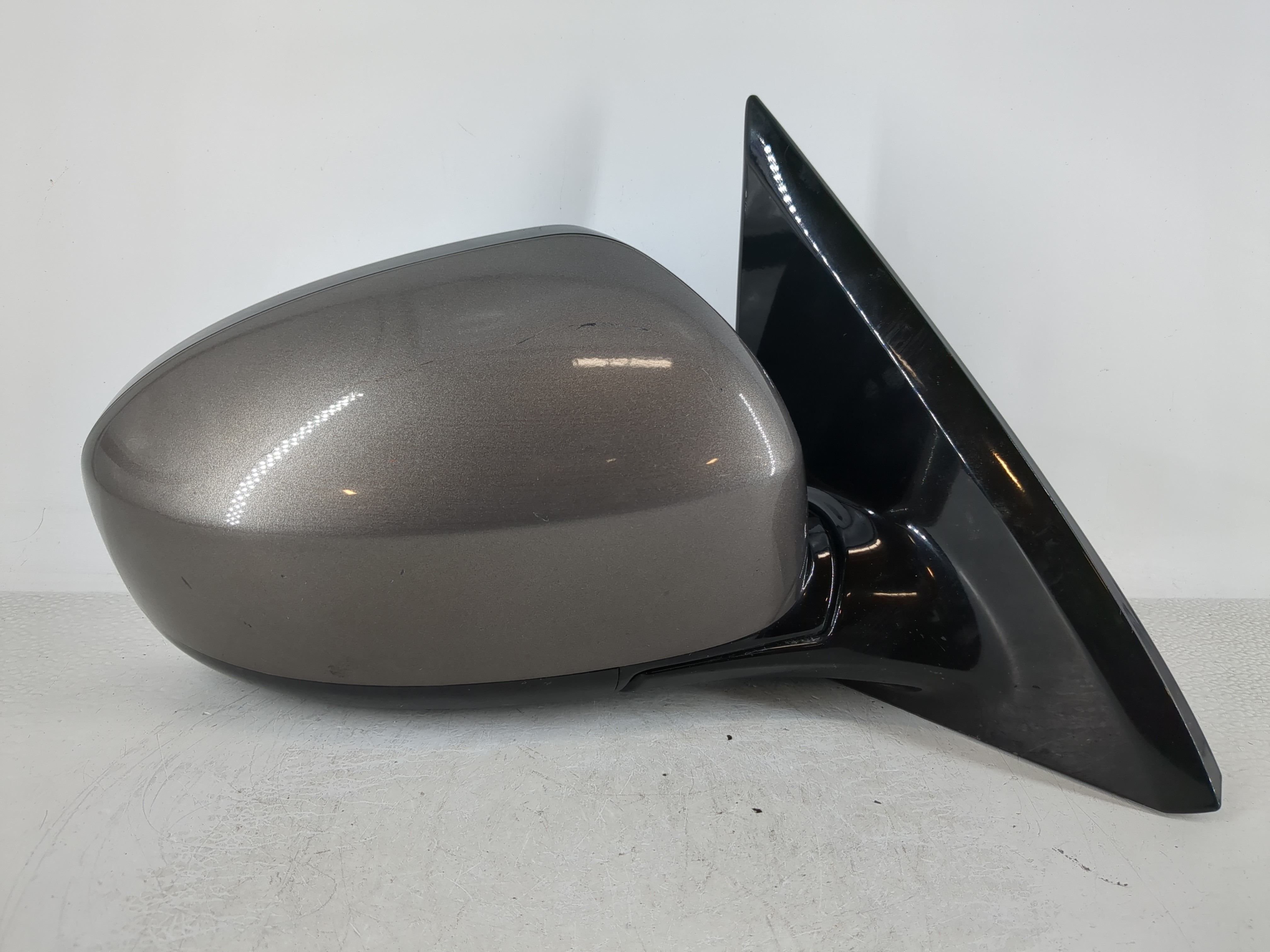 Picture of 2013-2016 Nissan Pathfinder Passenger Right Side View Power Door Mirror 1124202