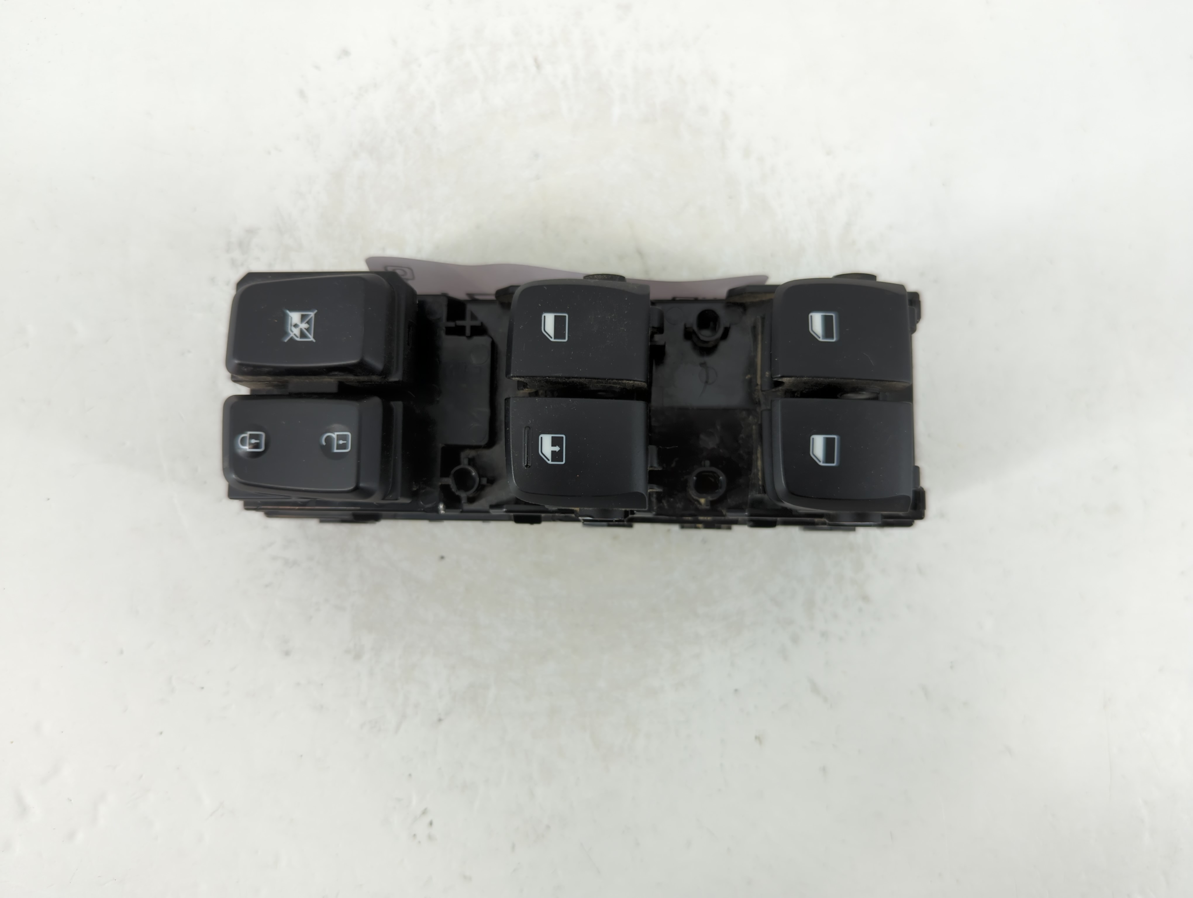 Picture of 2018-2022 Hyundai Kona Driver Left Door Master Power Window Switch 1124221