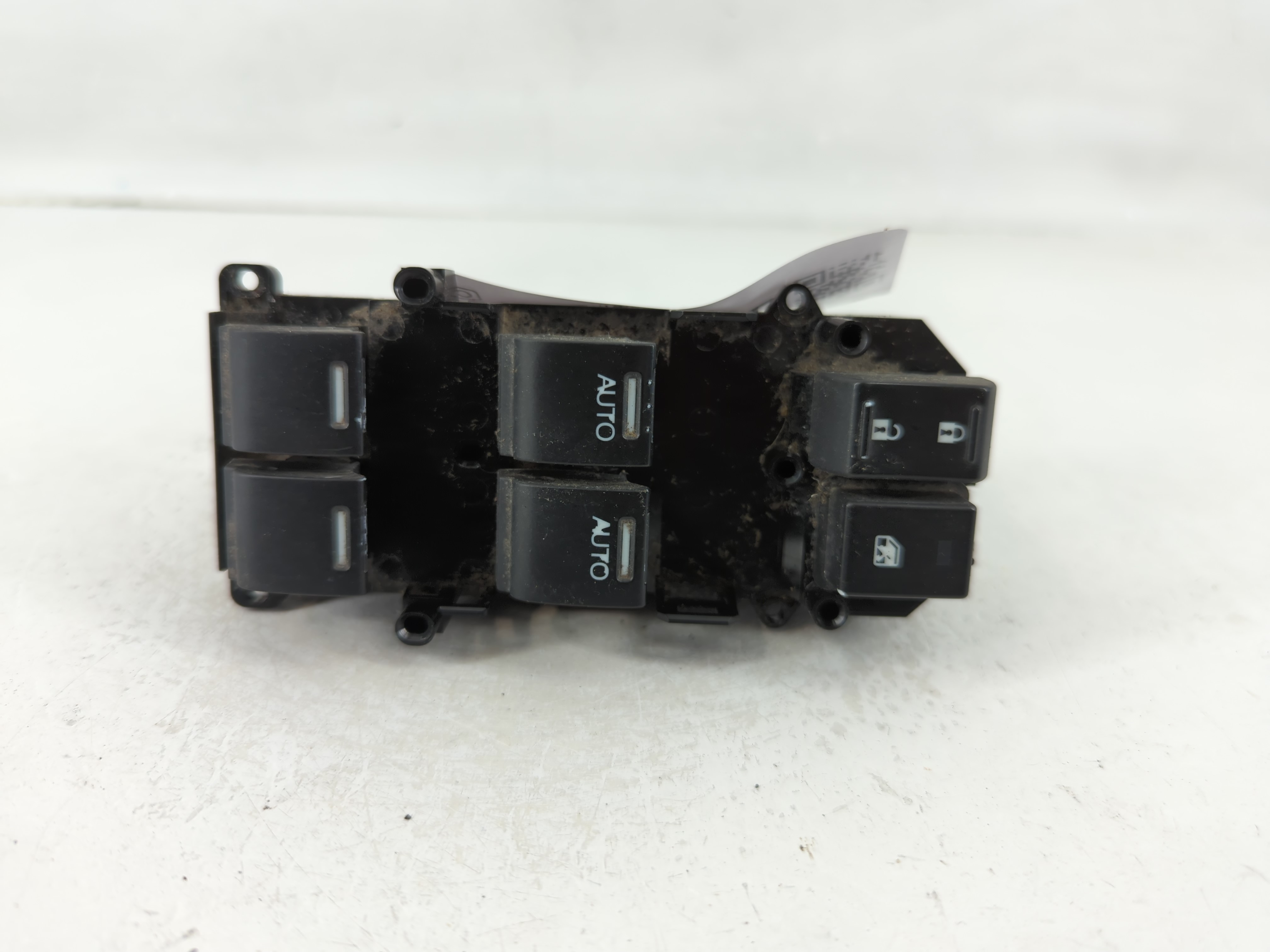 Picture of 2016-2018 Honda Pilot Driver Left Door Master Power Window Switch 1124226
