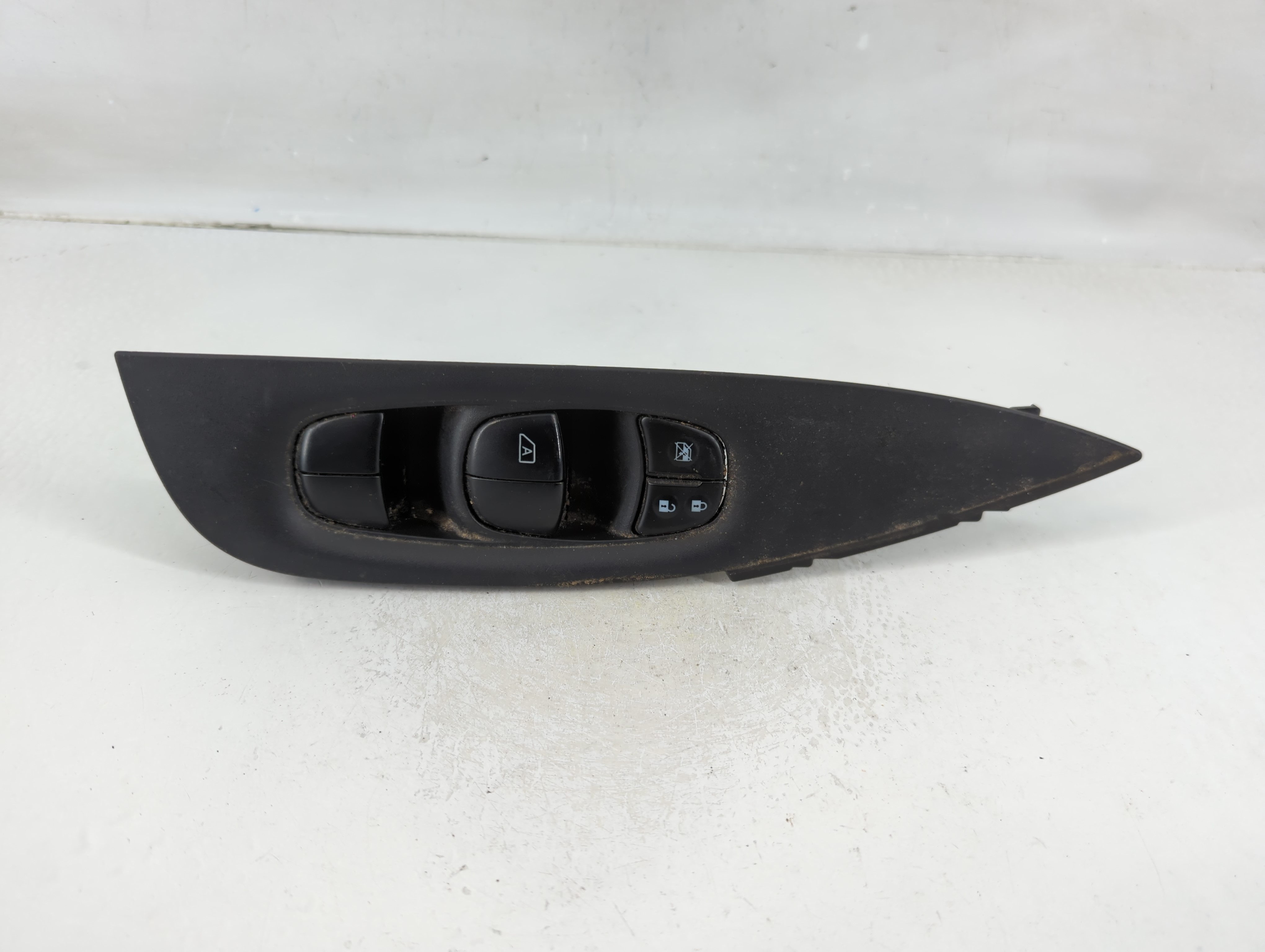 2014-2020 Nissan Rogue Driver Left Door Master Power Window Switch 1124284 - Oemusedautoparts1.com