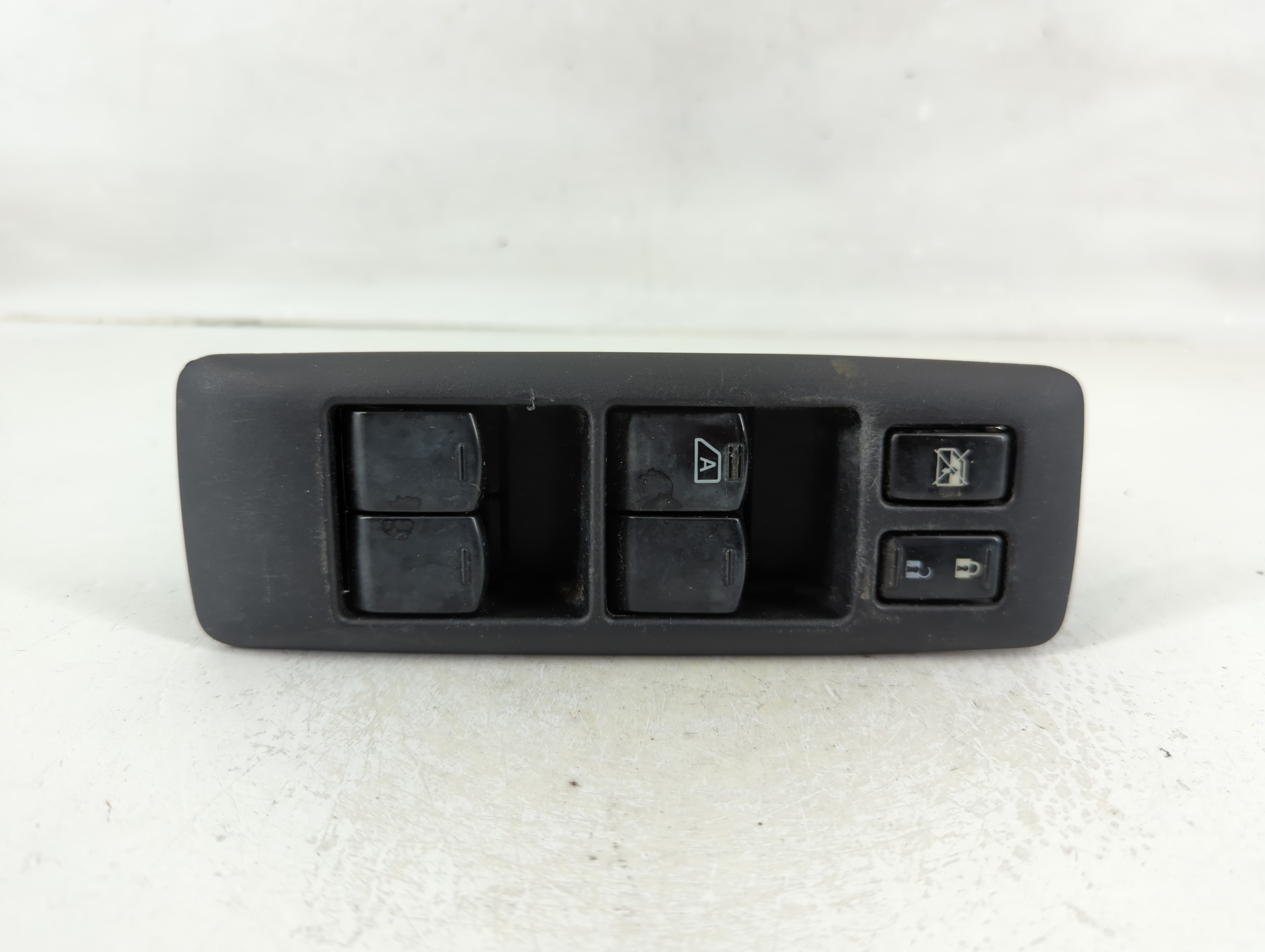 Picture of 2008-2010 Nissan Rogue Driver Left Door Master Power Window Switch 1124307