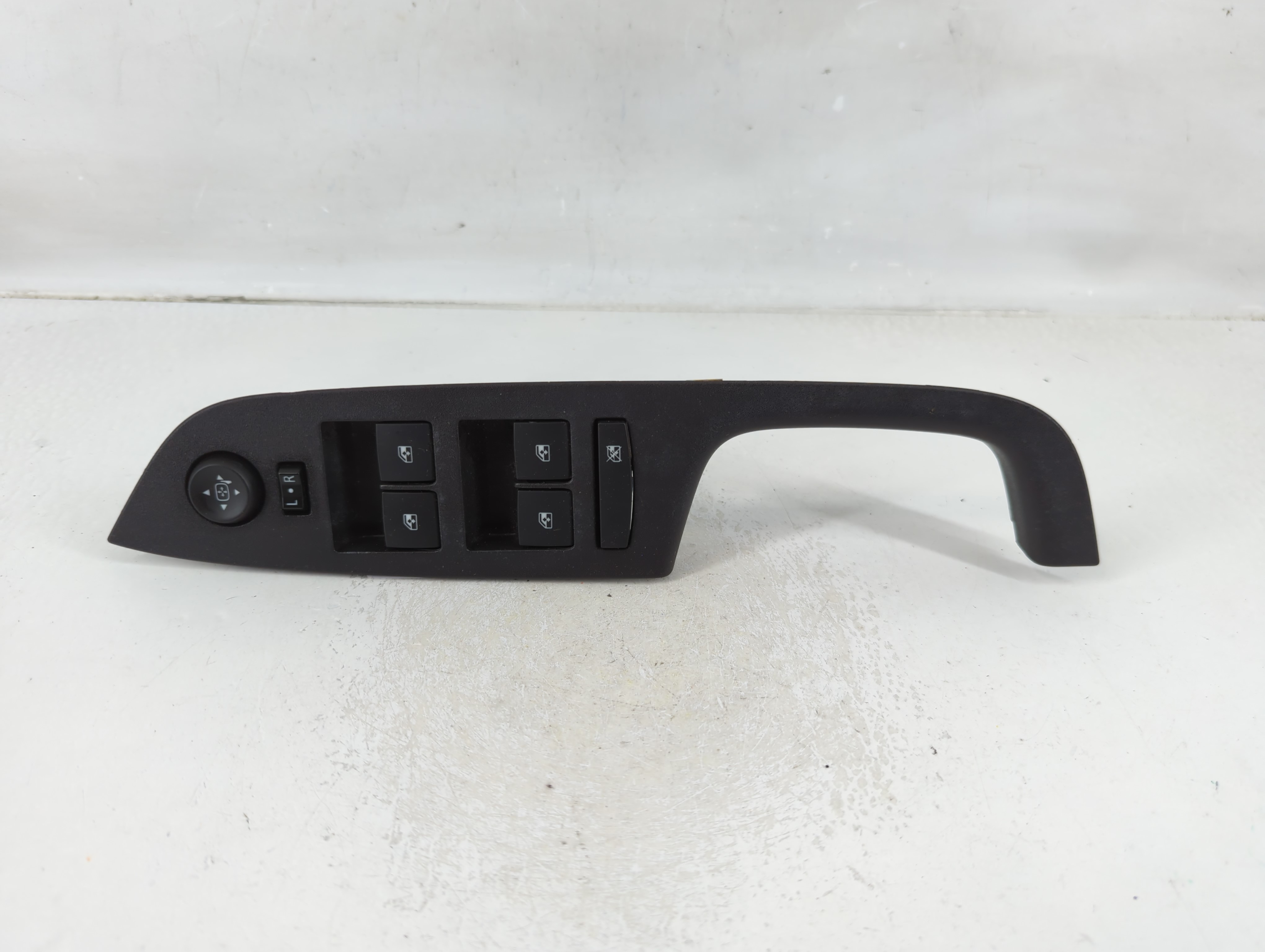 2010-2017 Chevrolet Equinox Driver Left Door Master Power Window Switch 1124312 - Oemusedautoparts1.com