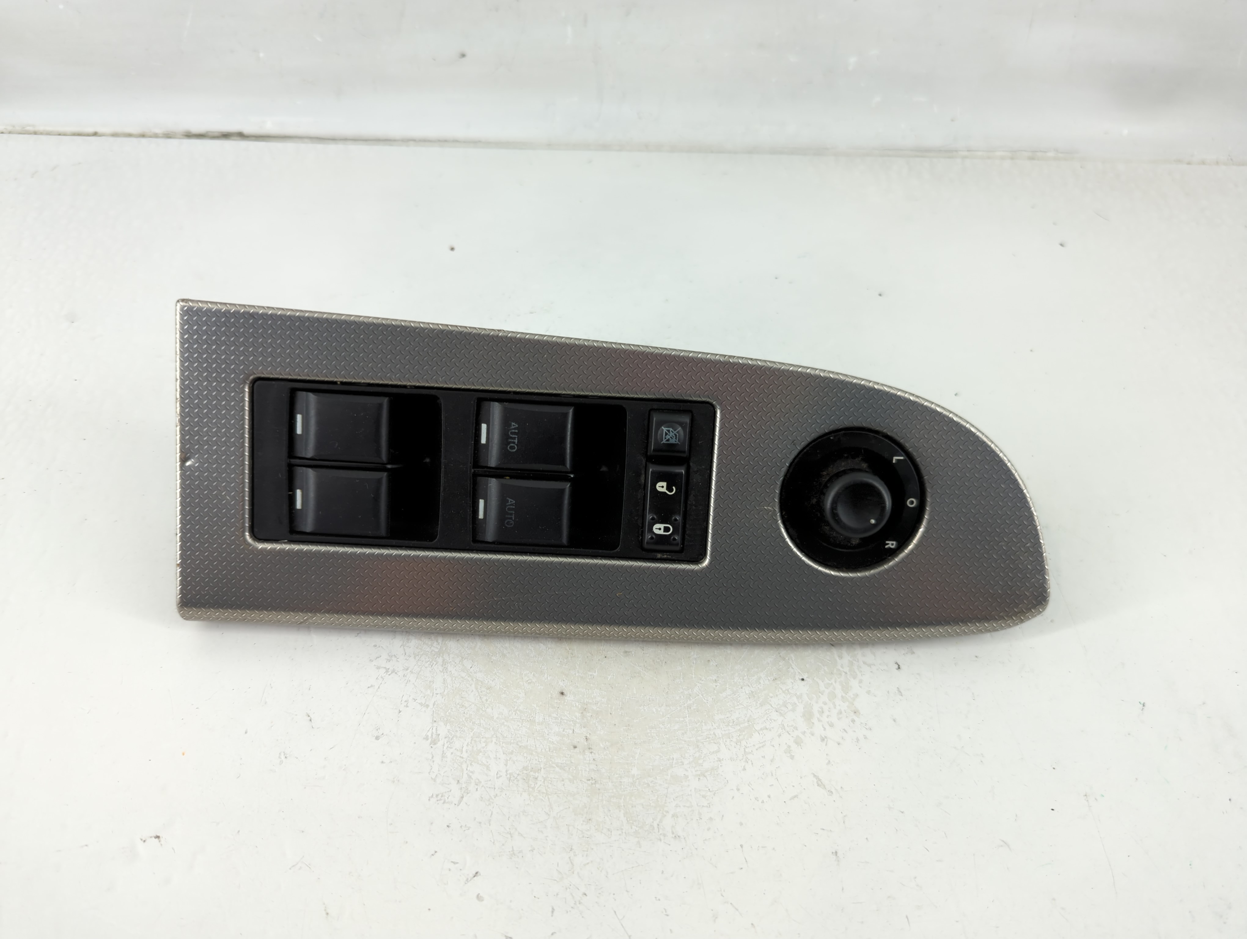 Picture of 2006 Jeep Grand Cherokee Driver Left Door Master Power Window Switch 1124313