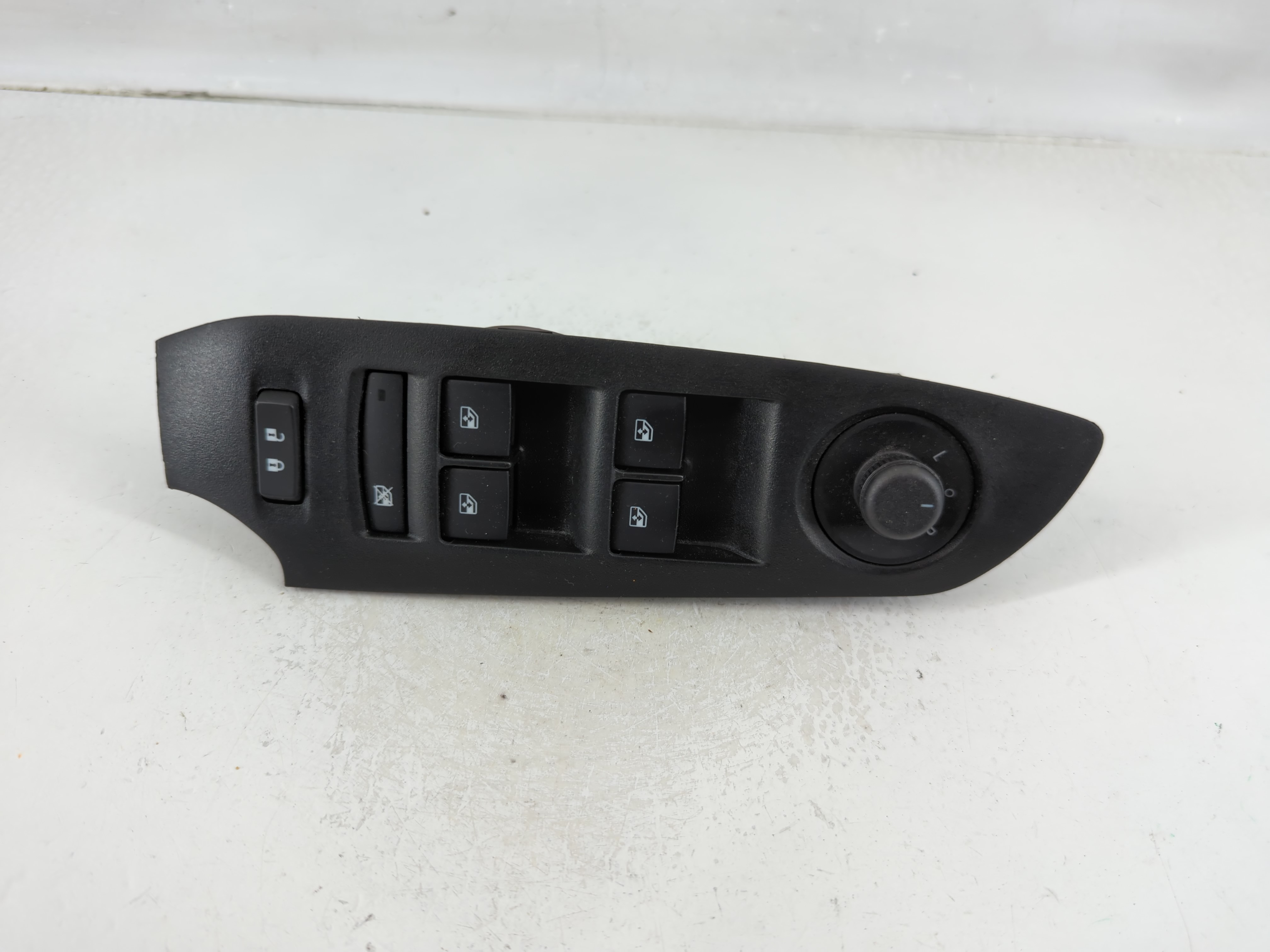 Picture of 2017-2021 Chevrolet Trax Driver Left Door Master Power Window Switch 1124318