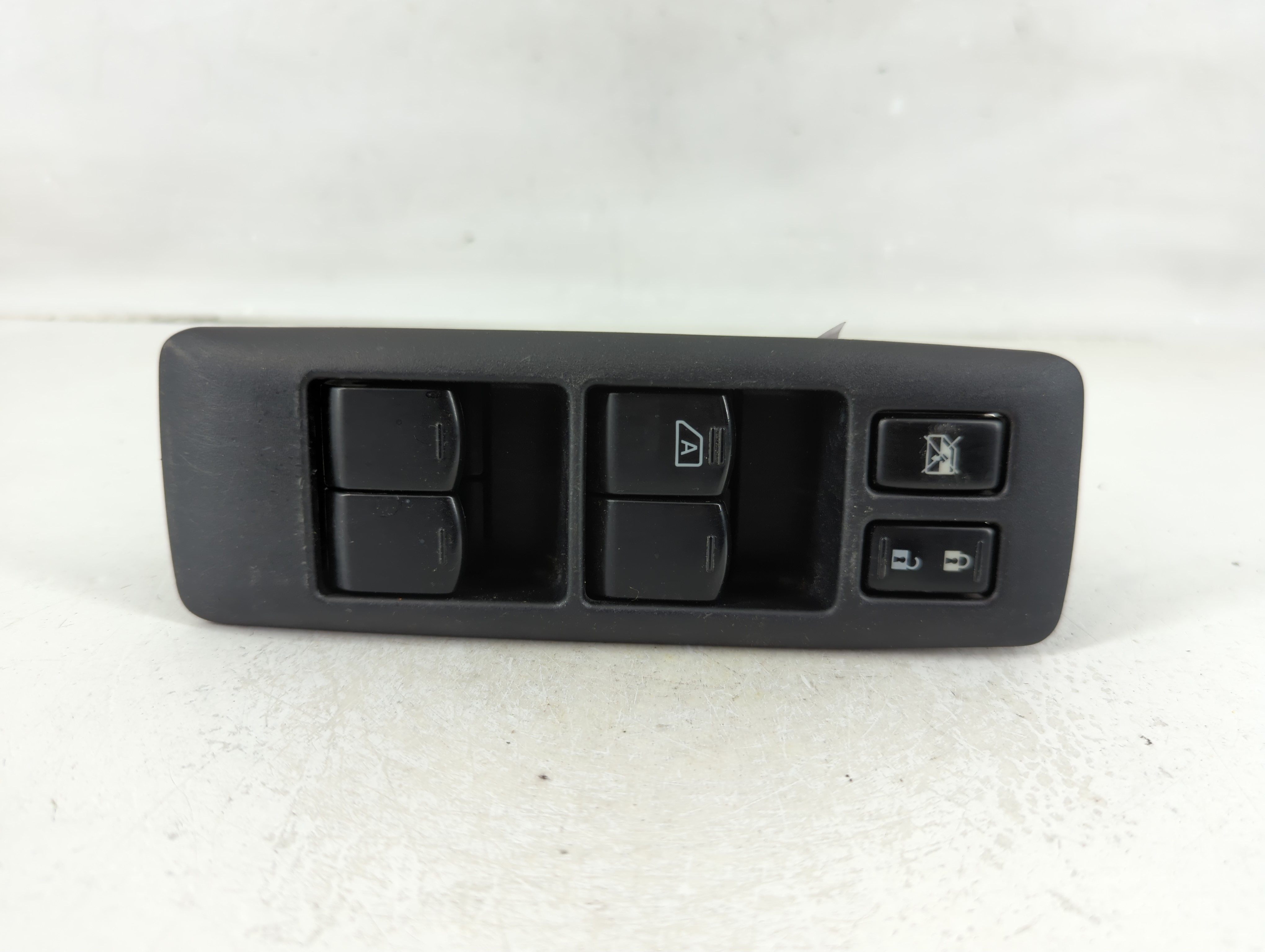 2008-2010 Nissan Rogue Driver Left Door Master Power Window Switch 1124342 - Oemusedautoparts1.com