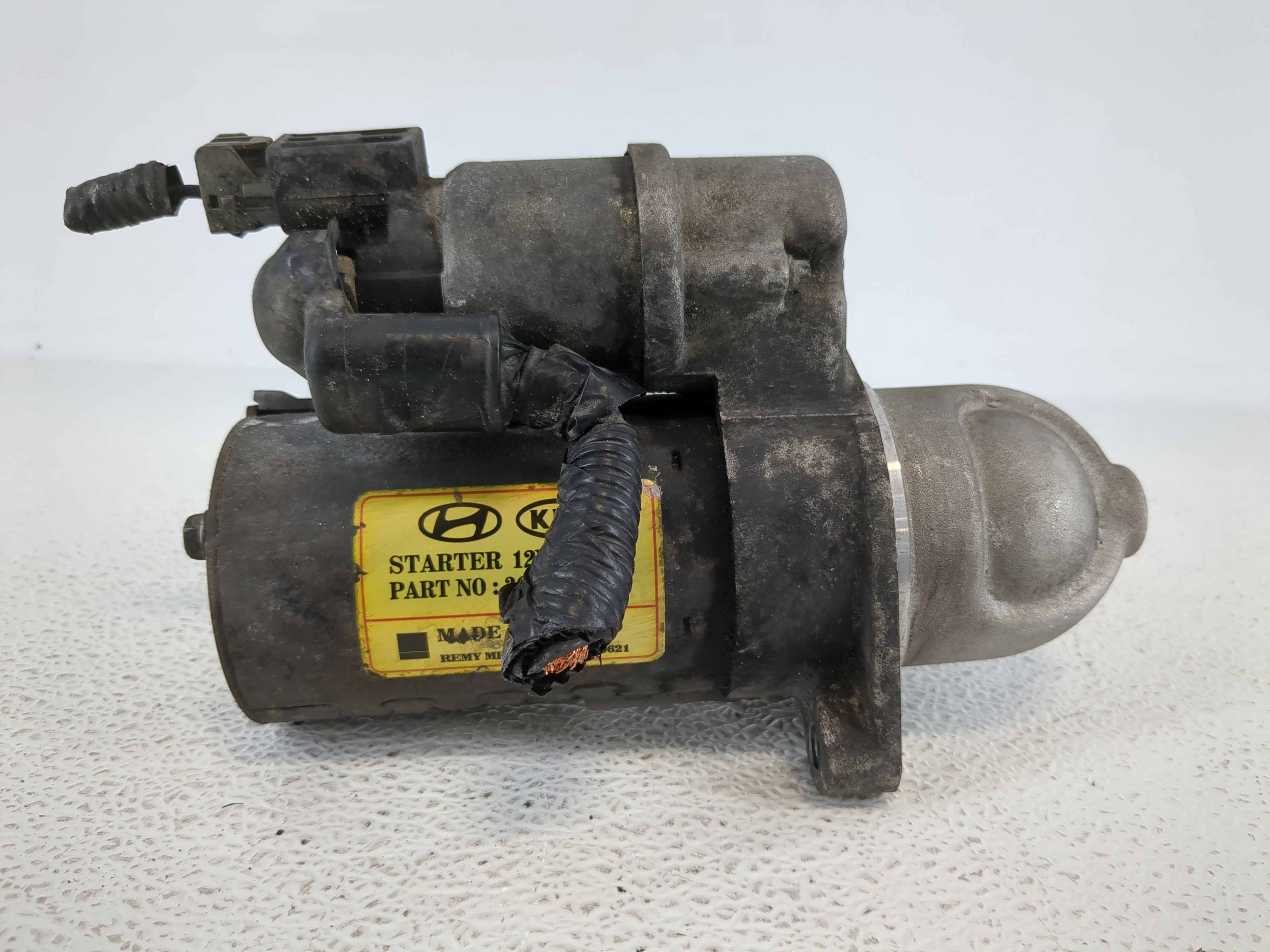 Picture of 2014-2015 Kia Sorento Car Starter Motor Solenoid Oem 1124535