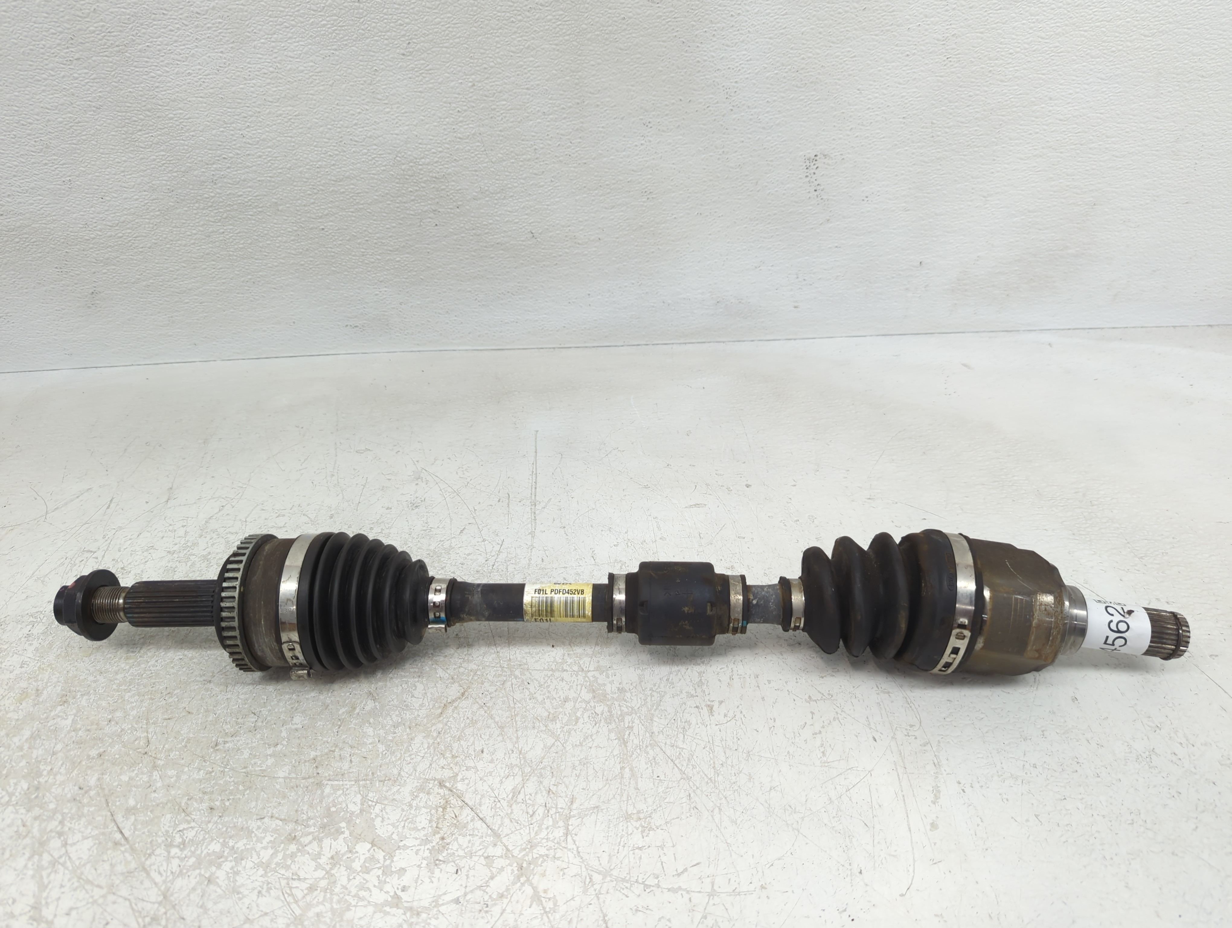 2012-2017 Hyundai Veloster Axle Shaft Front Driver Cv C/v 1124562 - Oemusedautoparts1.com