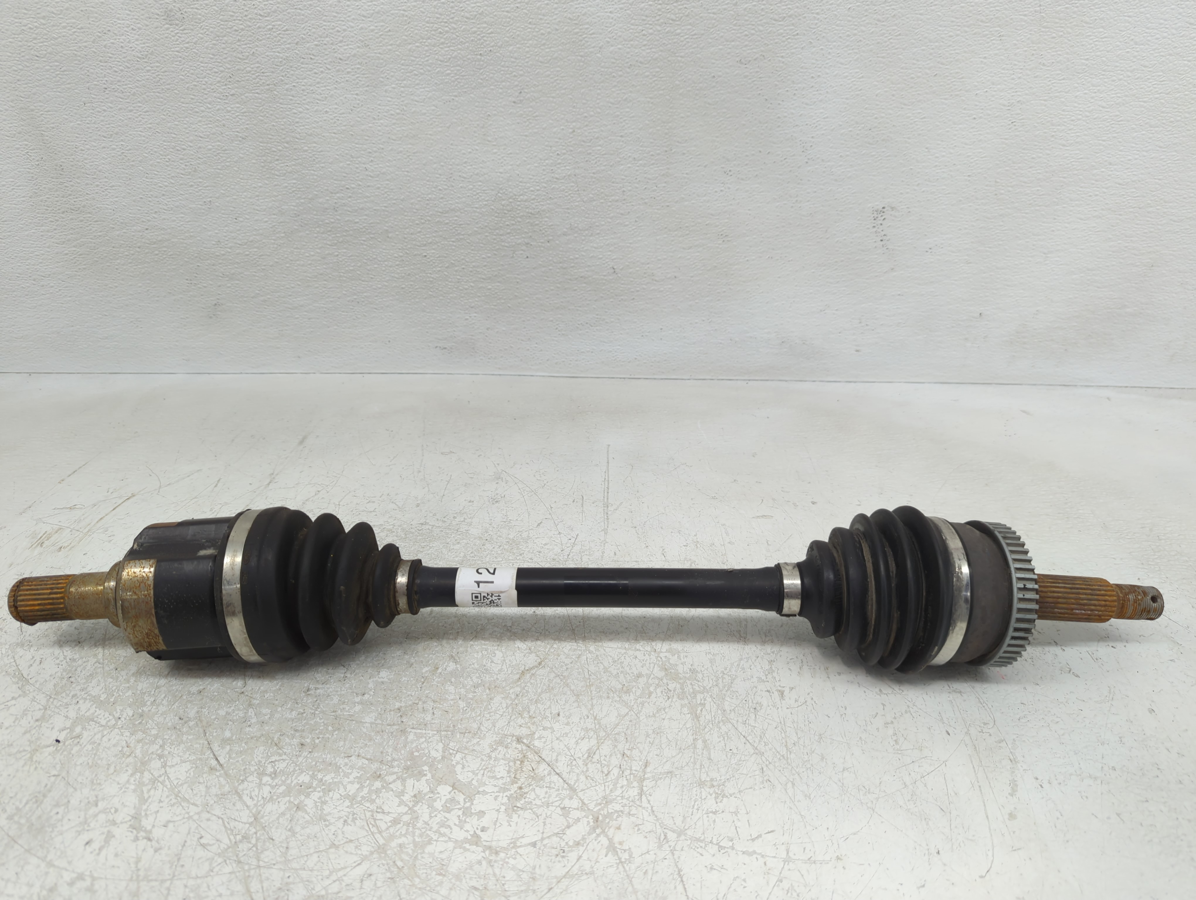 2005-2010 Kia Sportage Axle Shaft Front Driver Cv C/v 1124566 - Oemusedautoparts1.com