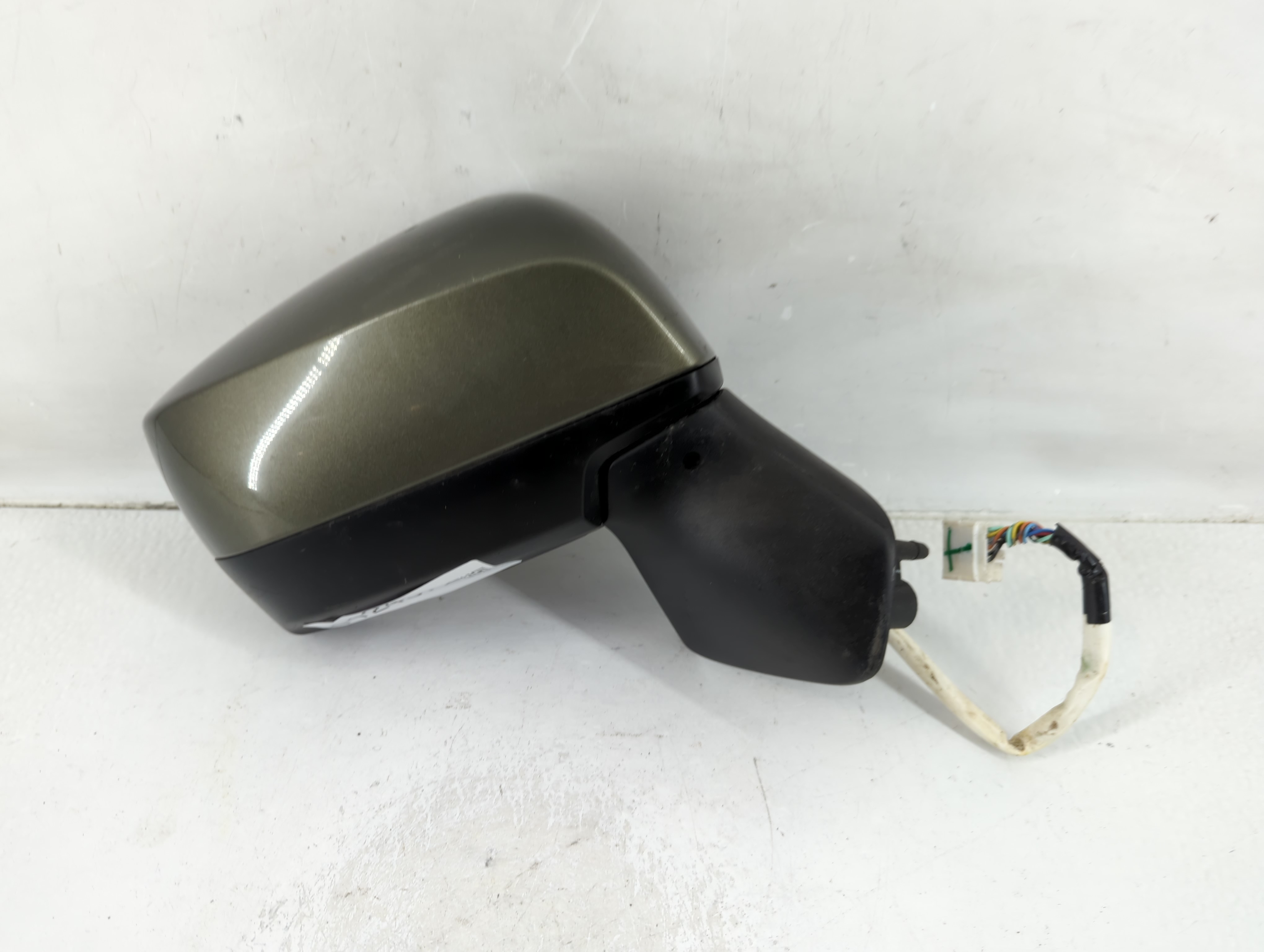 Picture of 2015-2016 Subaru Legacy Passenger Right Side View Power Door Mirror 1124572