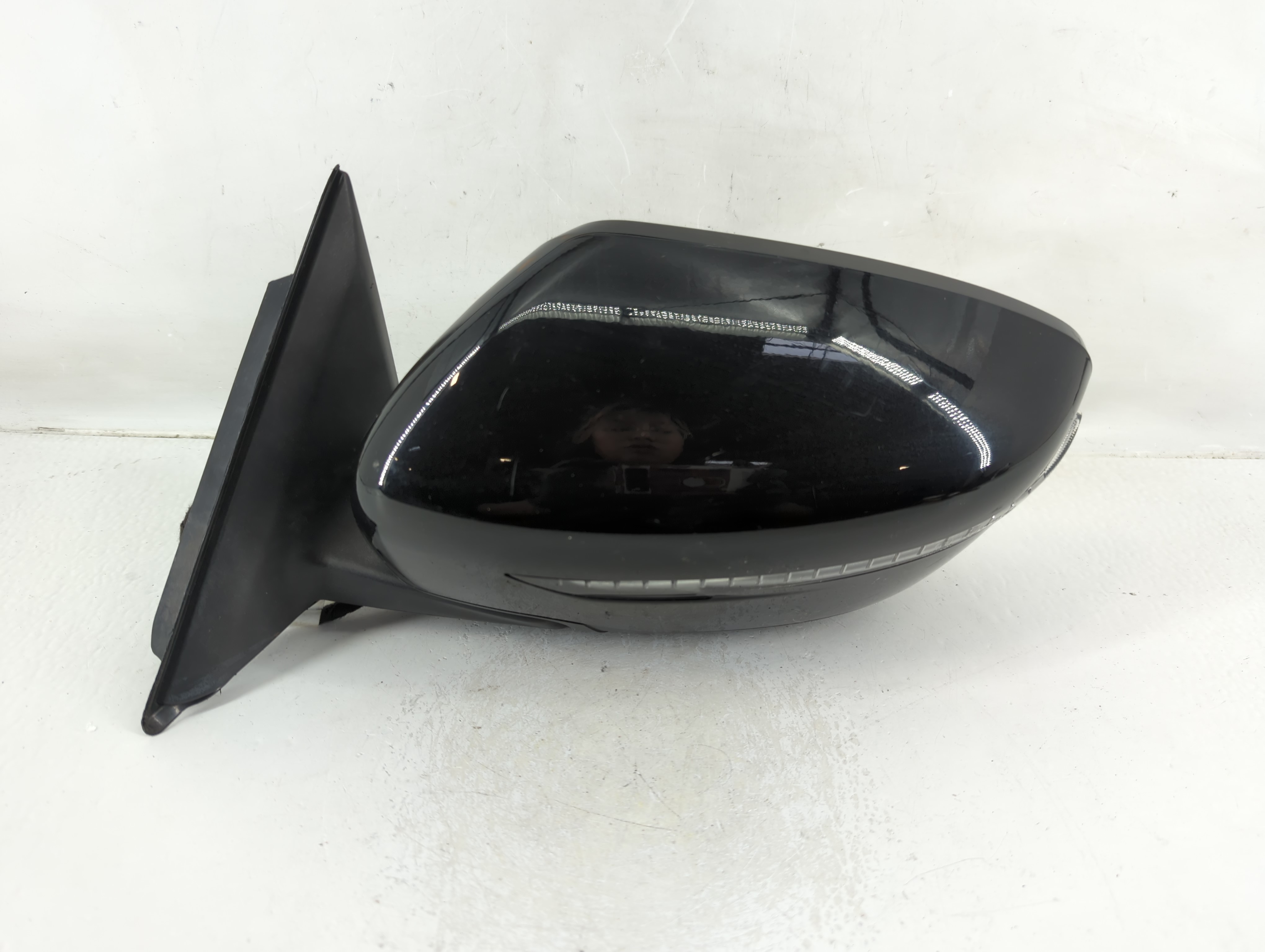 Picture of 2017-2020 Nissan Rogue Driver Left Side View Power Door Mirror Black 1124574