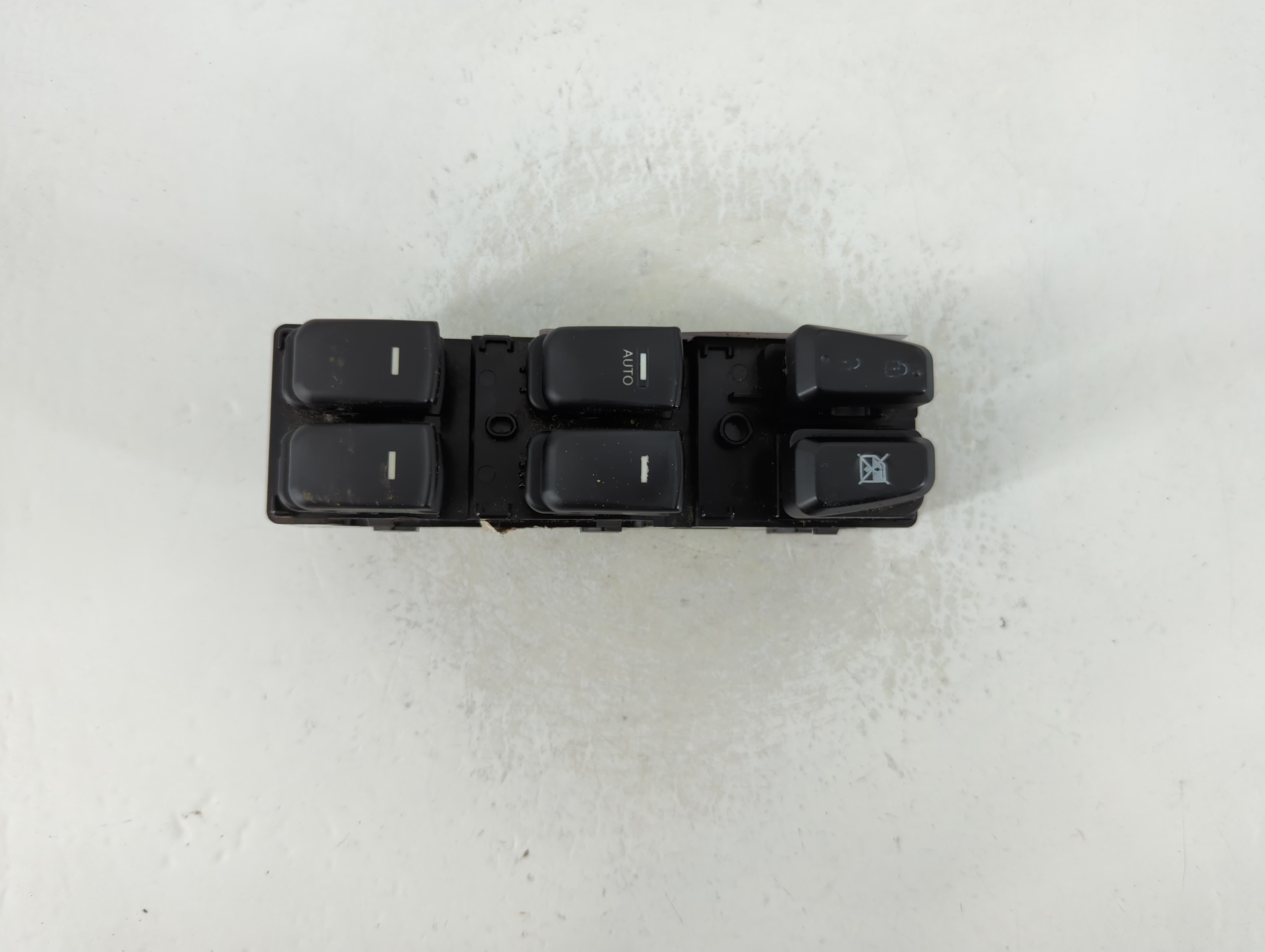 Picture of 2011-2015 Hyundai Sonata Driver Left Door Master Power Window Switch 1124588