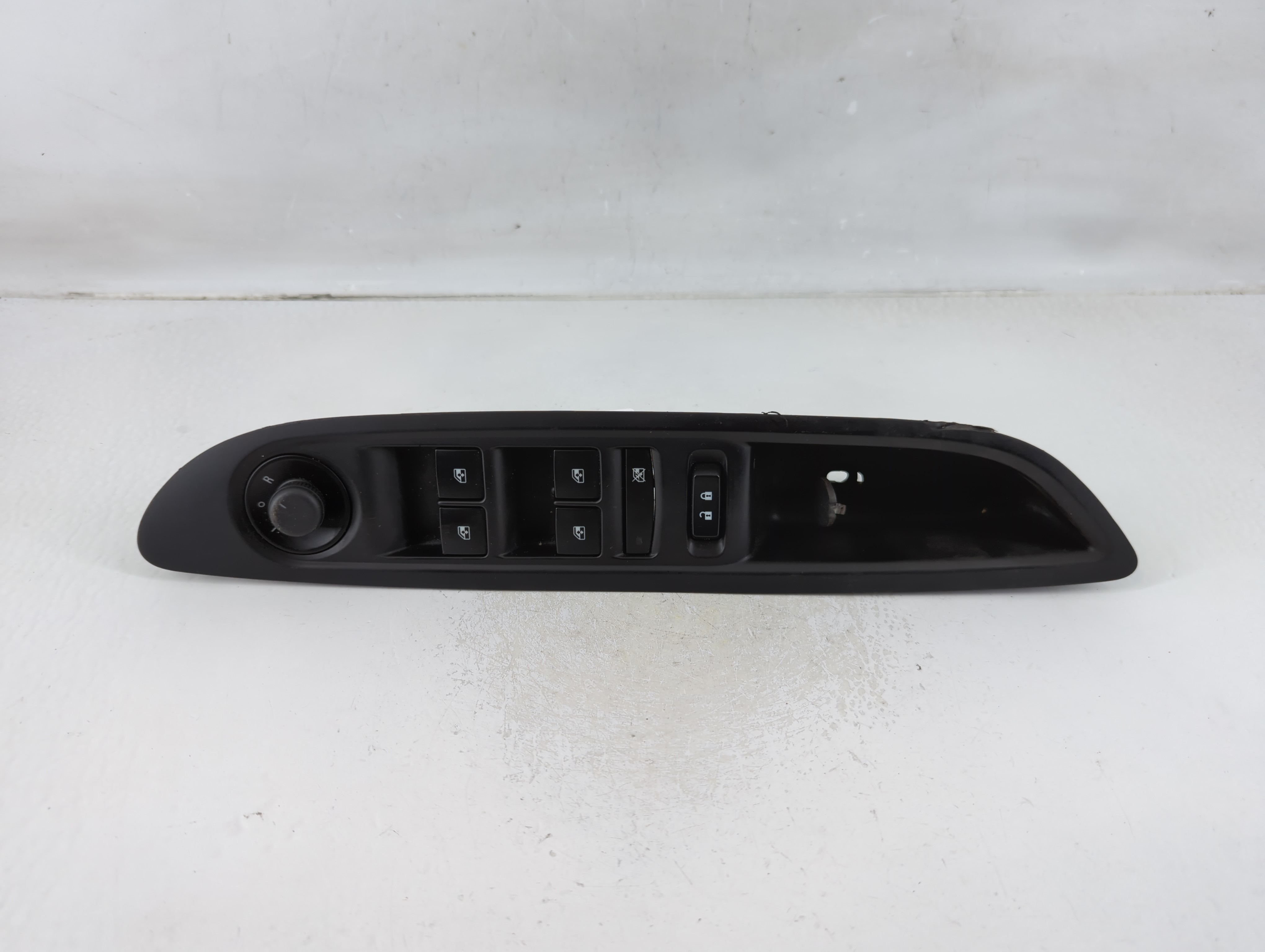 Picture of 2013-2016 Buick Encore Driver Left Door Master Power Window Switch 1124594