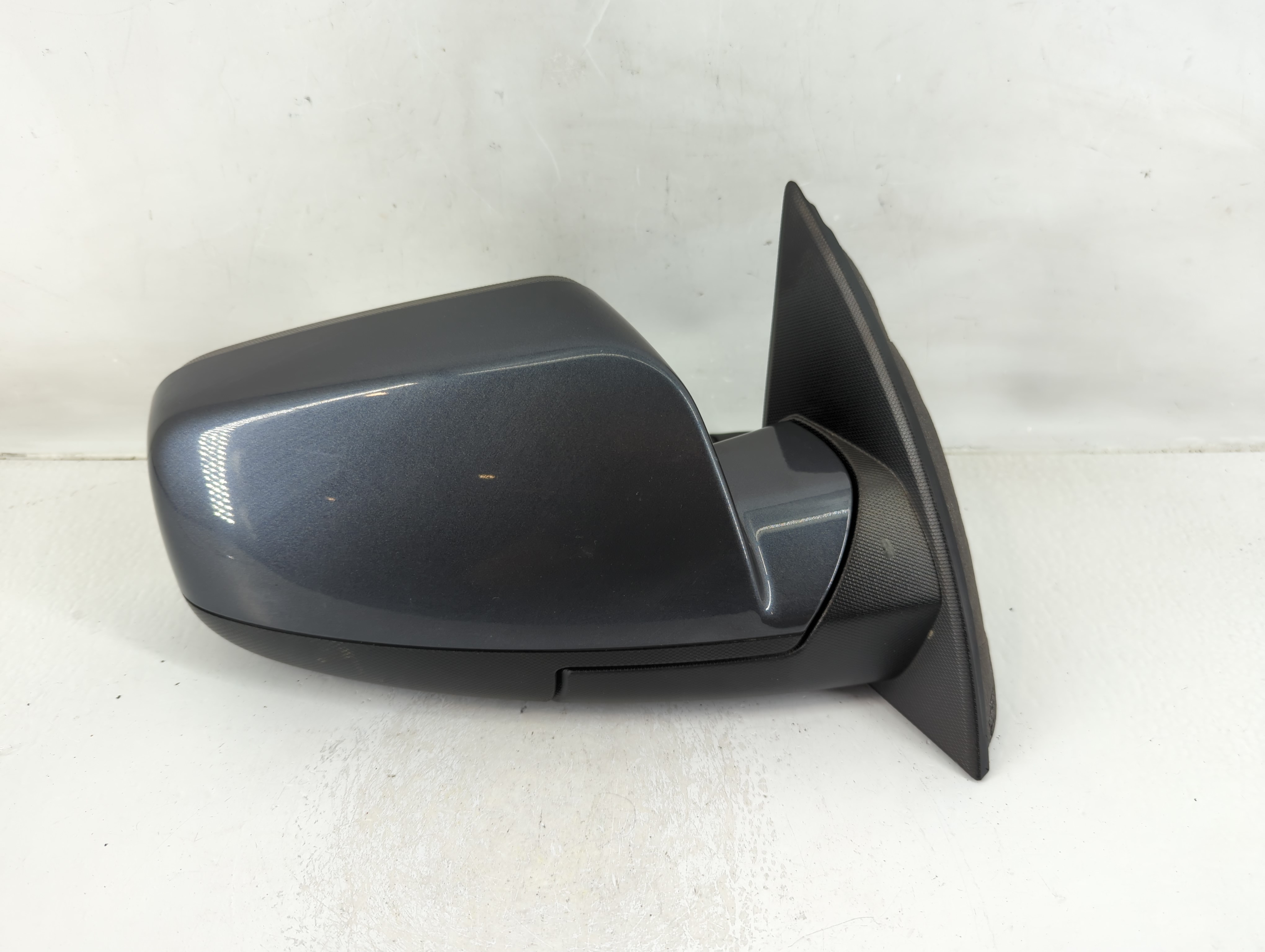 2010-2011 Chevrolet Equinox Passenger Right Side View Power Door Mirror 1124671 - Oemusedautoparts1.com