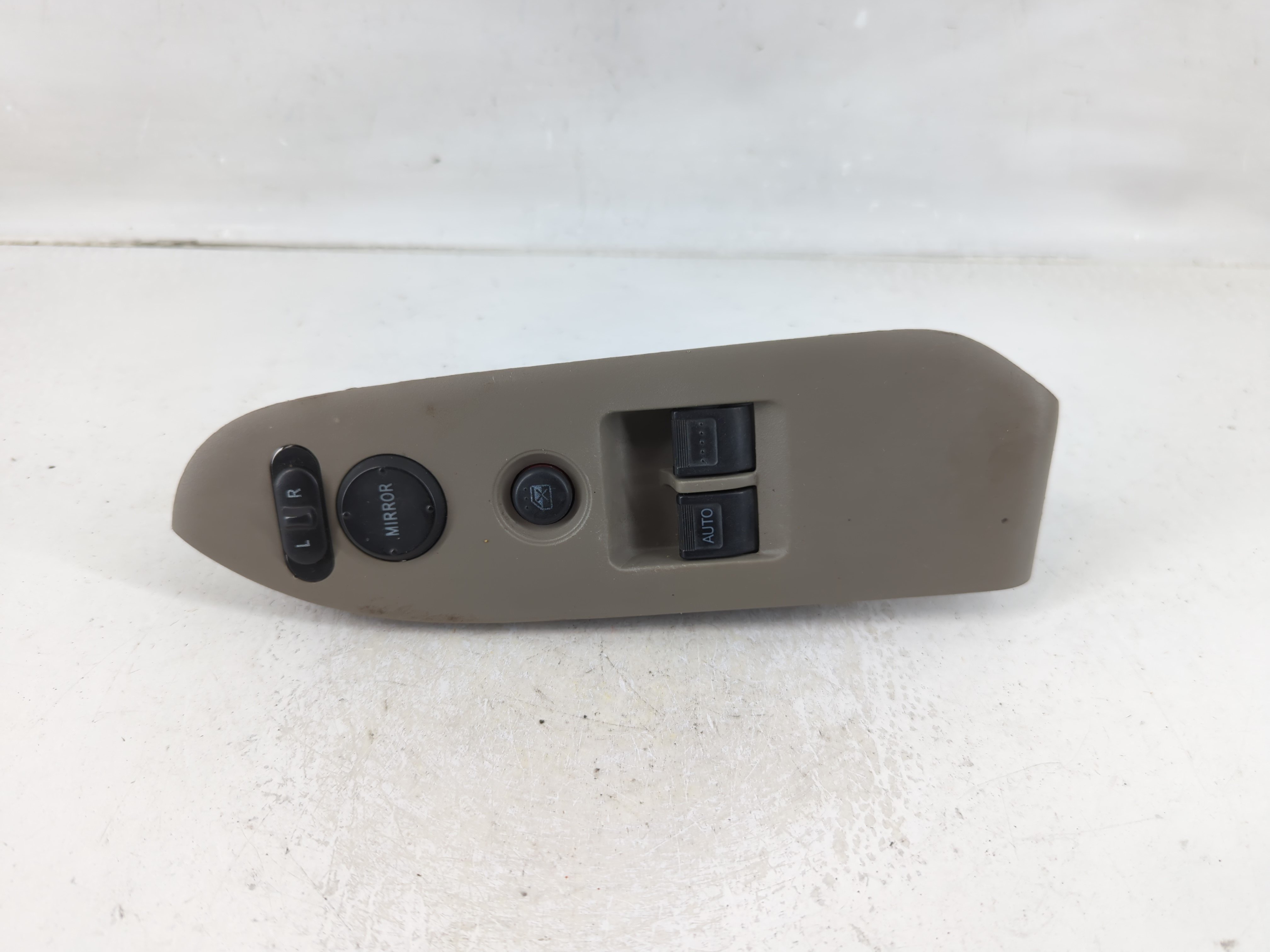 Picture of 2003-2011 Honda Element Driver Left Door Master Power Window Switch 1124685