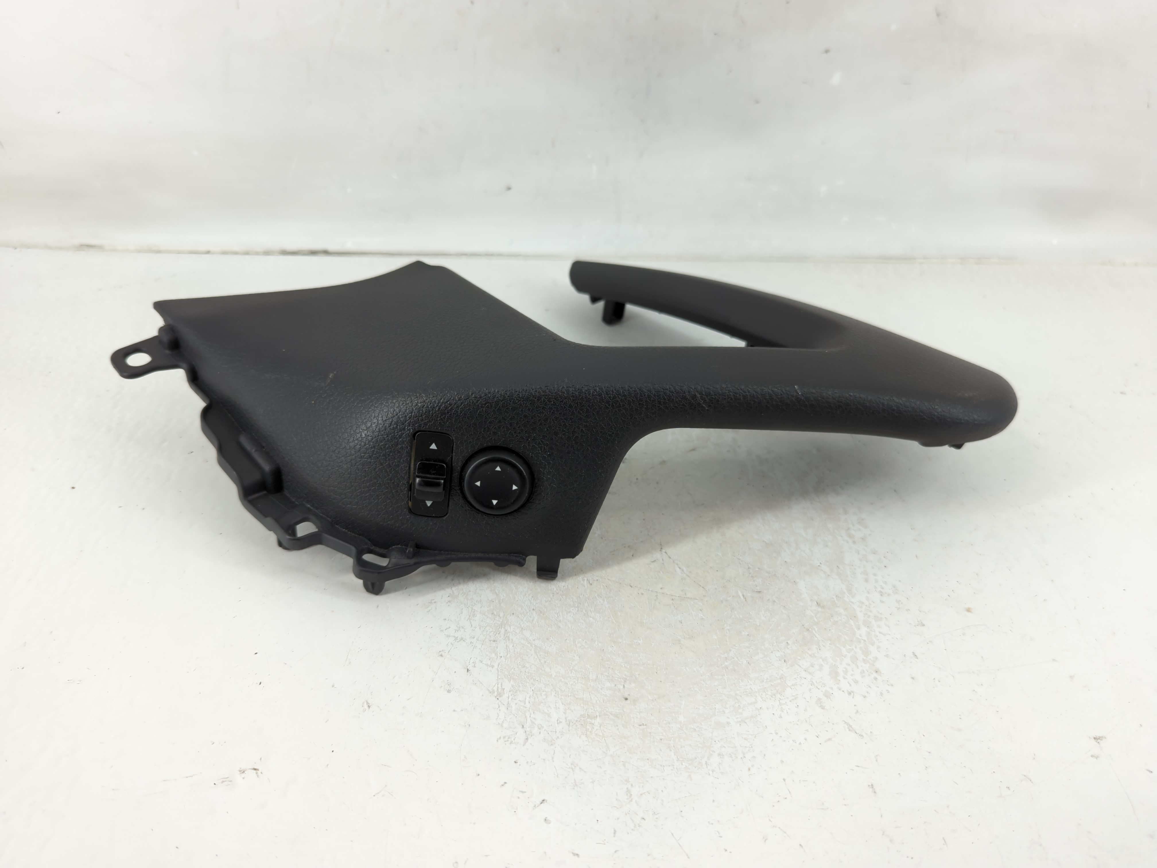 Picture of 2014-2020 Nissan Rogue Driver Left Door Master Power Window Switch 1124872