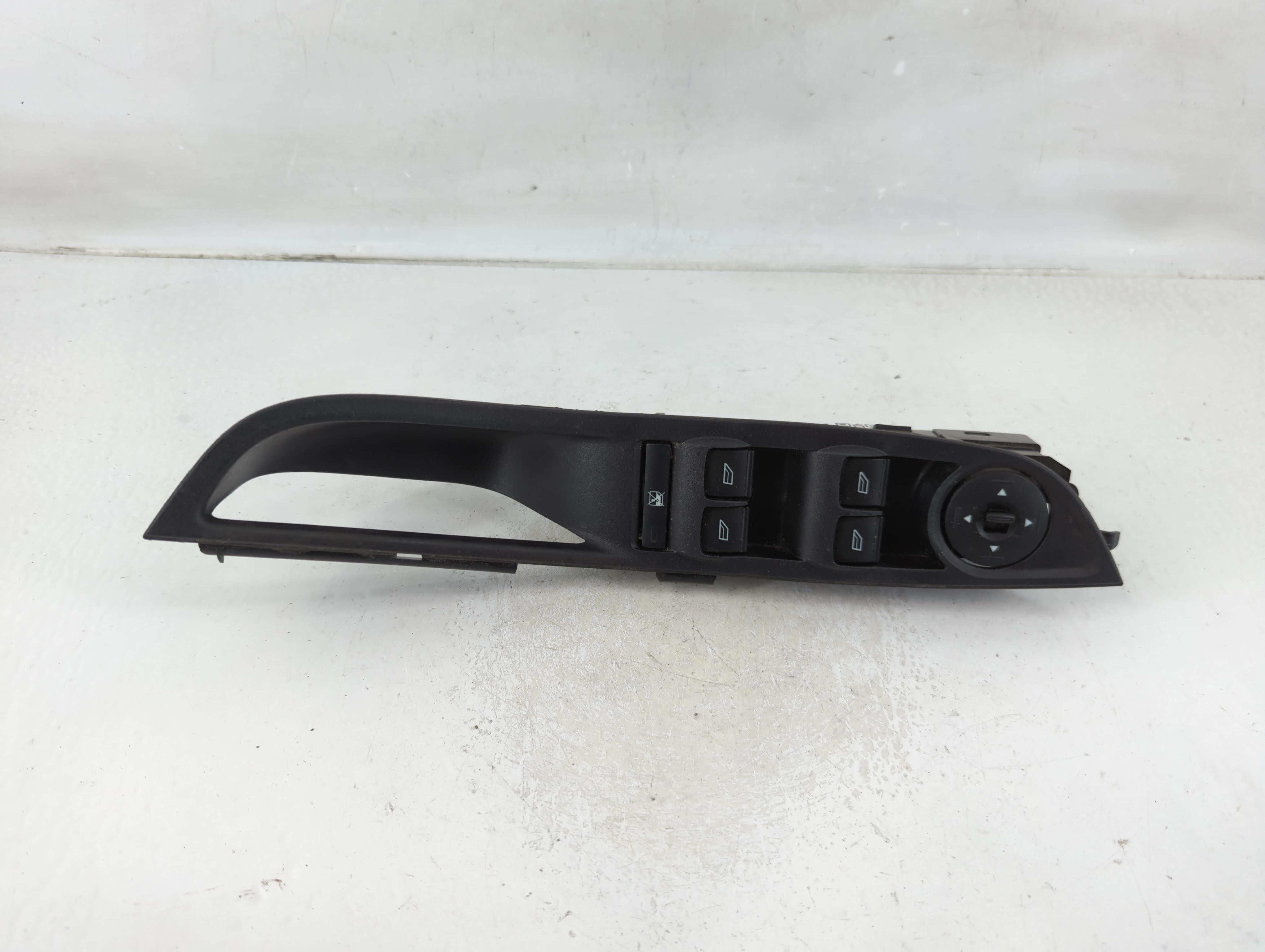 Picture of 2016 Ford Focus Driver Left Door Master Power Window Switch 1124924