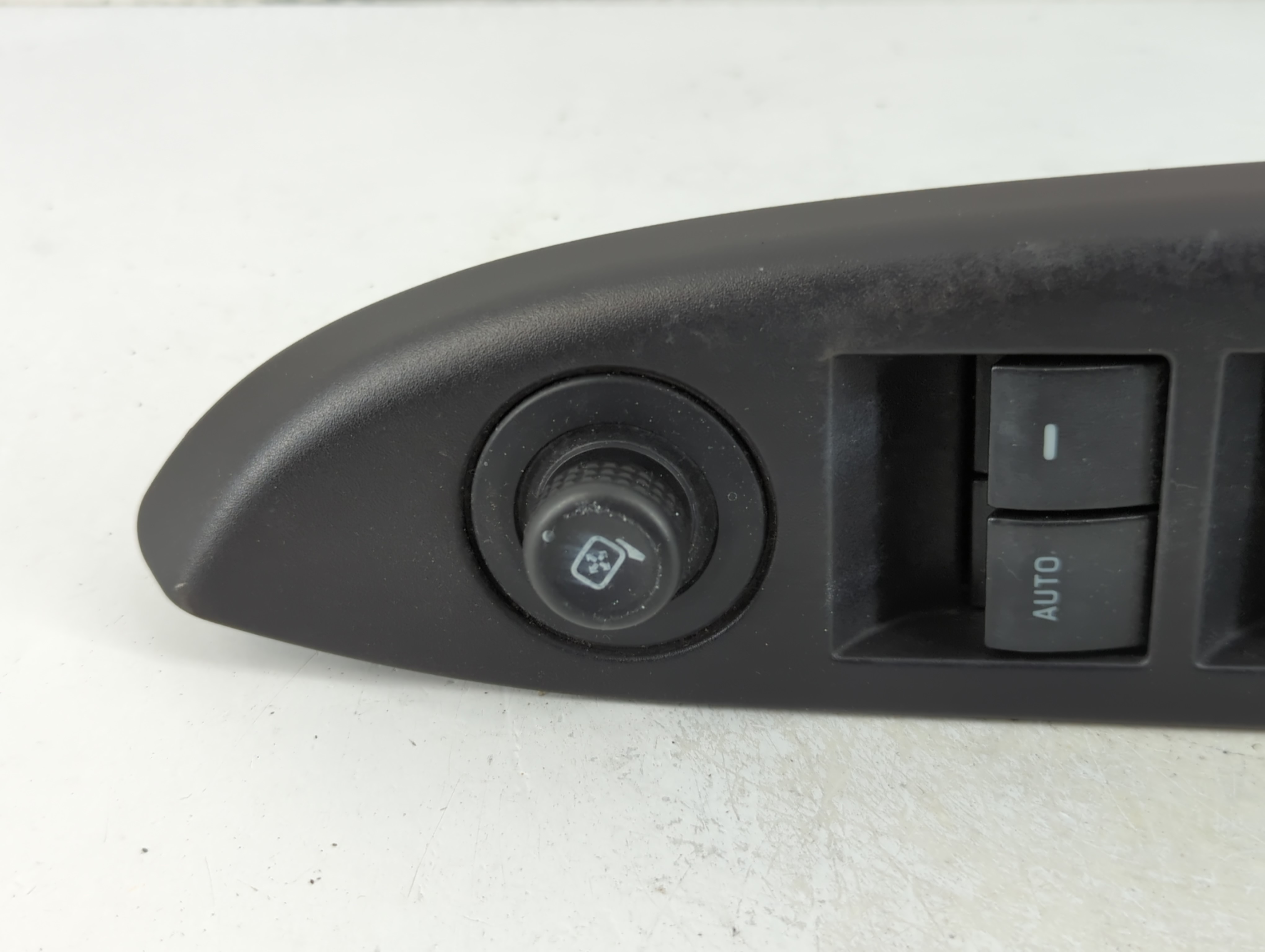 Picture of 2009 Ford Crown Victoria Driver Left Door Master Power Window Switch 1124925