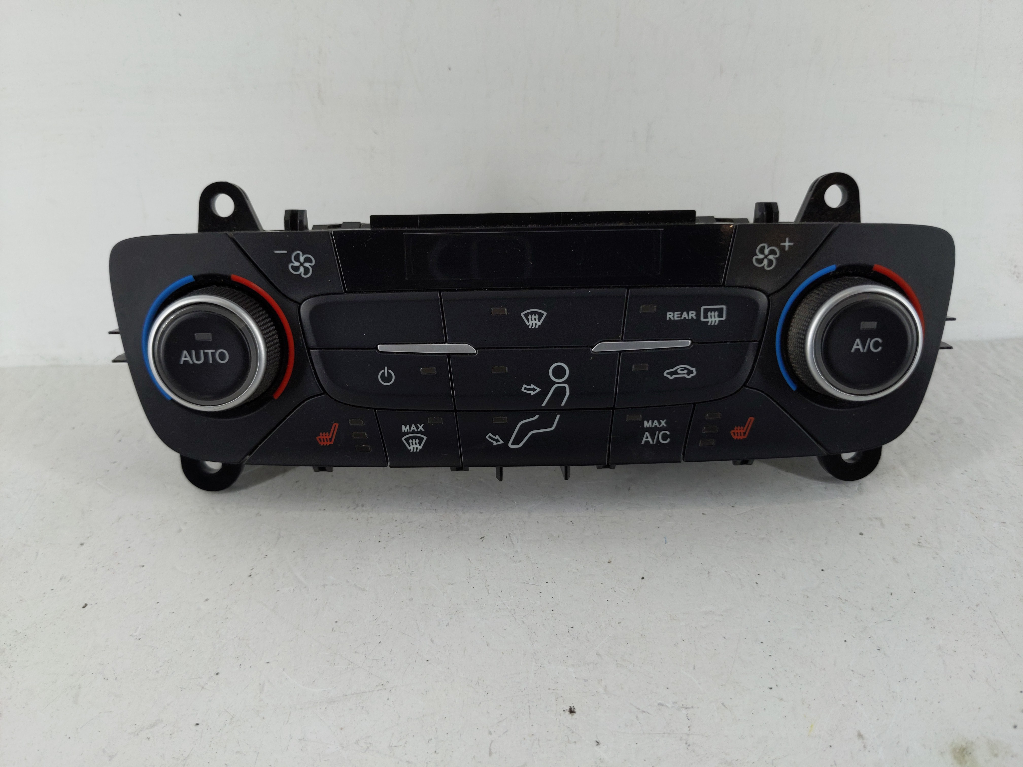 2017-2019 Ford Escape Ac Heater Climate Control Gj5t-18c612-ch 1125021 - Oemusedautoparts1.com
