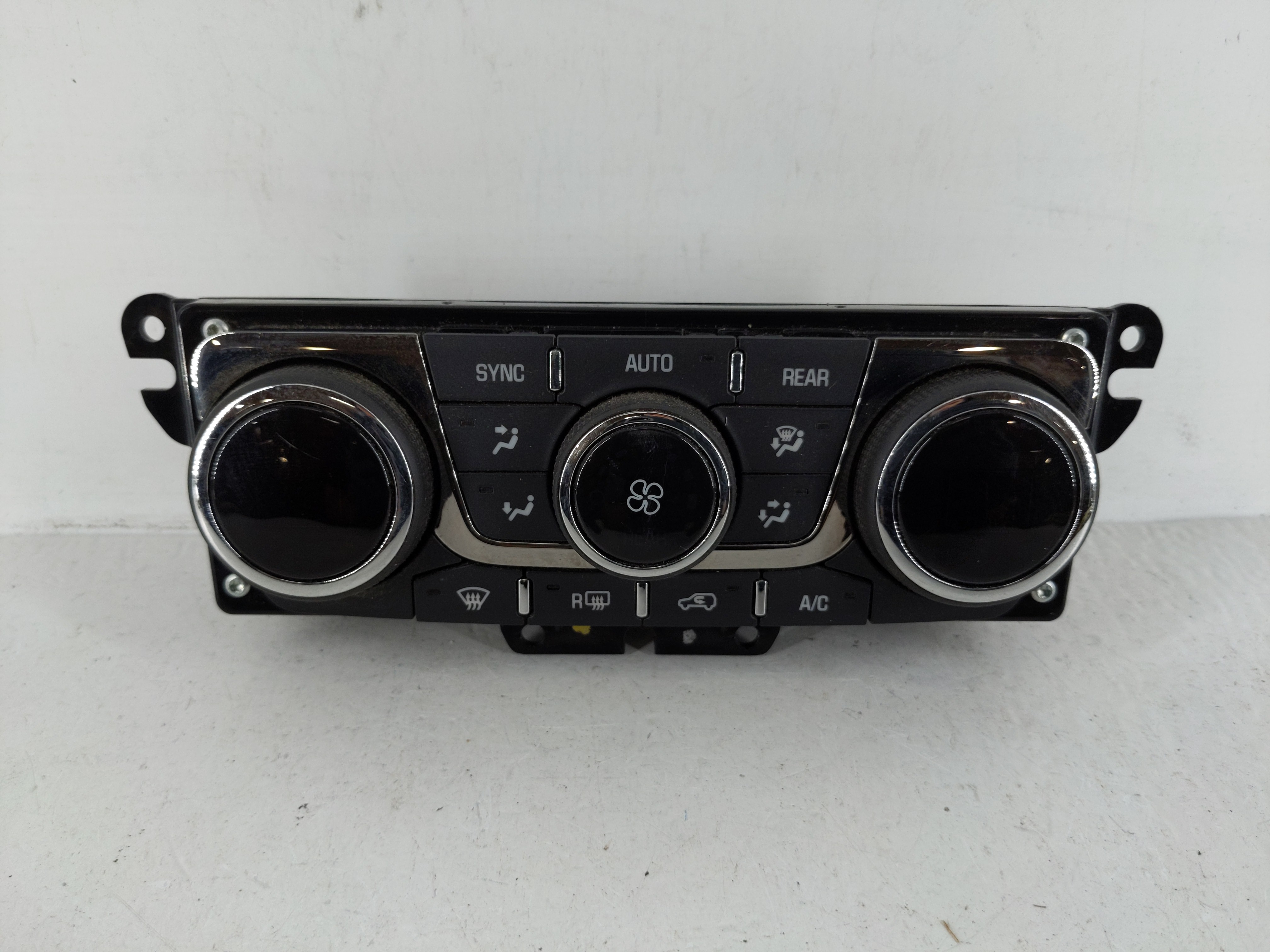 2008-2016 Buick Enclave Ac Heater Climate Control 23251328 1125063 - Oemusedautoparts1.com