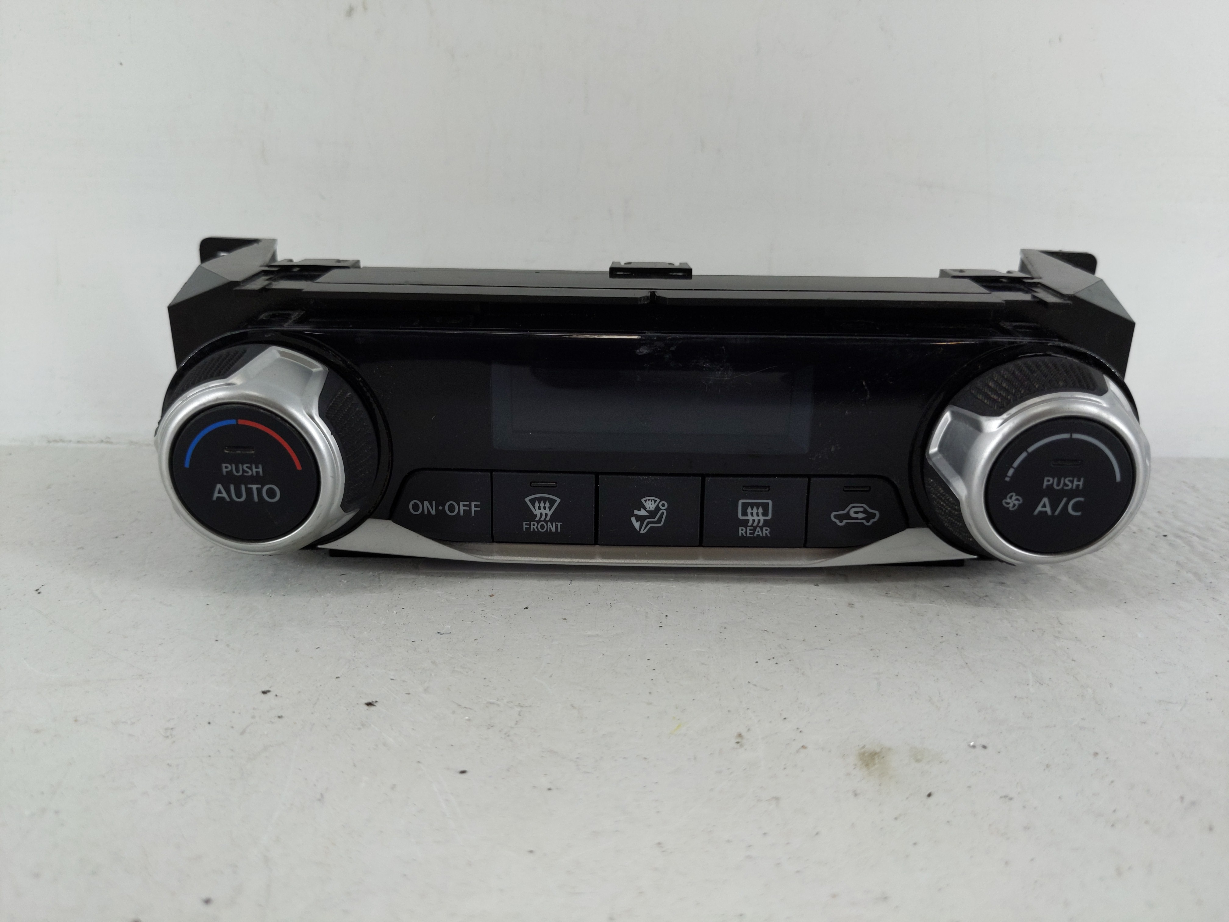 Picture of 2018-2021 Nissan Kicks Ac Heater Climate Control 275005ra5a 1125098