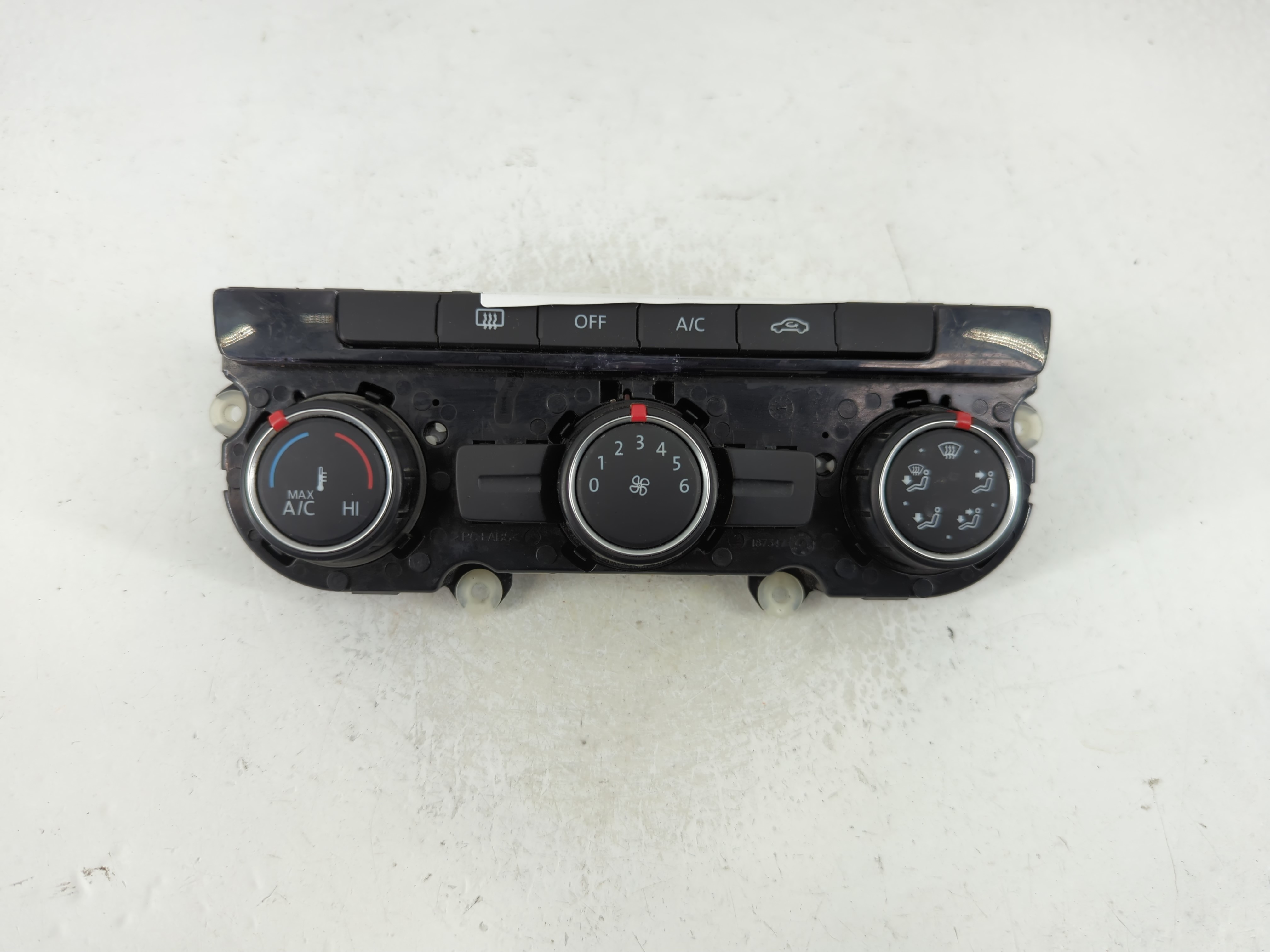 Picture of 2013-2015 Volkswagen Passat Ac Heater Climate Control 561 907 426 B 1125101