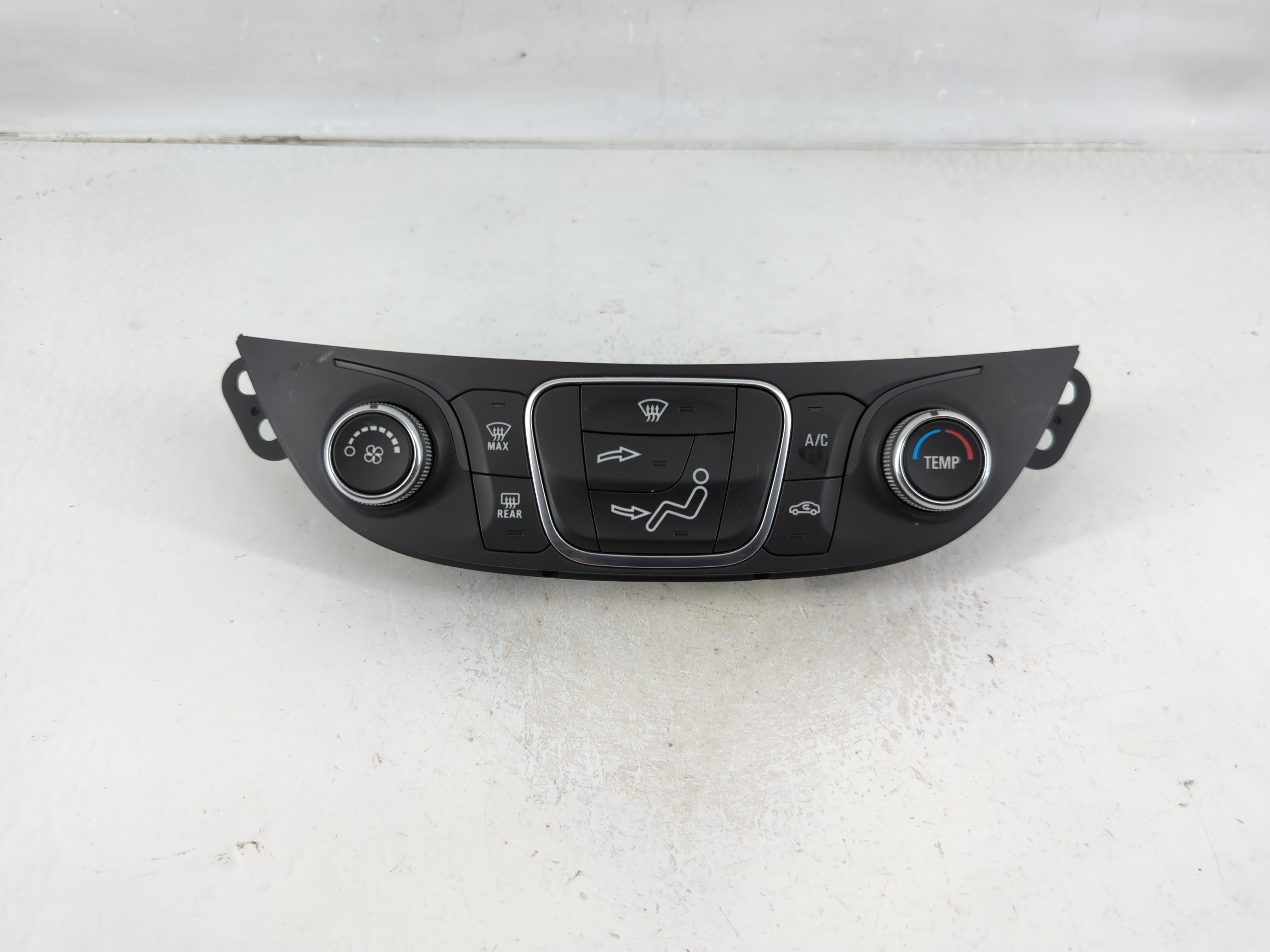 Picture of 2019-2021 Chevrolet Malibu Ac Heater Climate Control 84426651 1125104