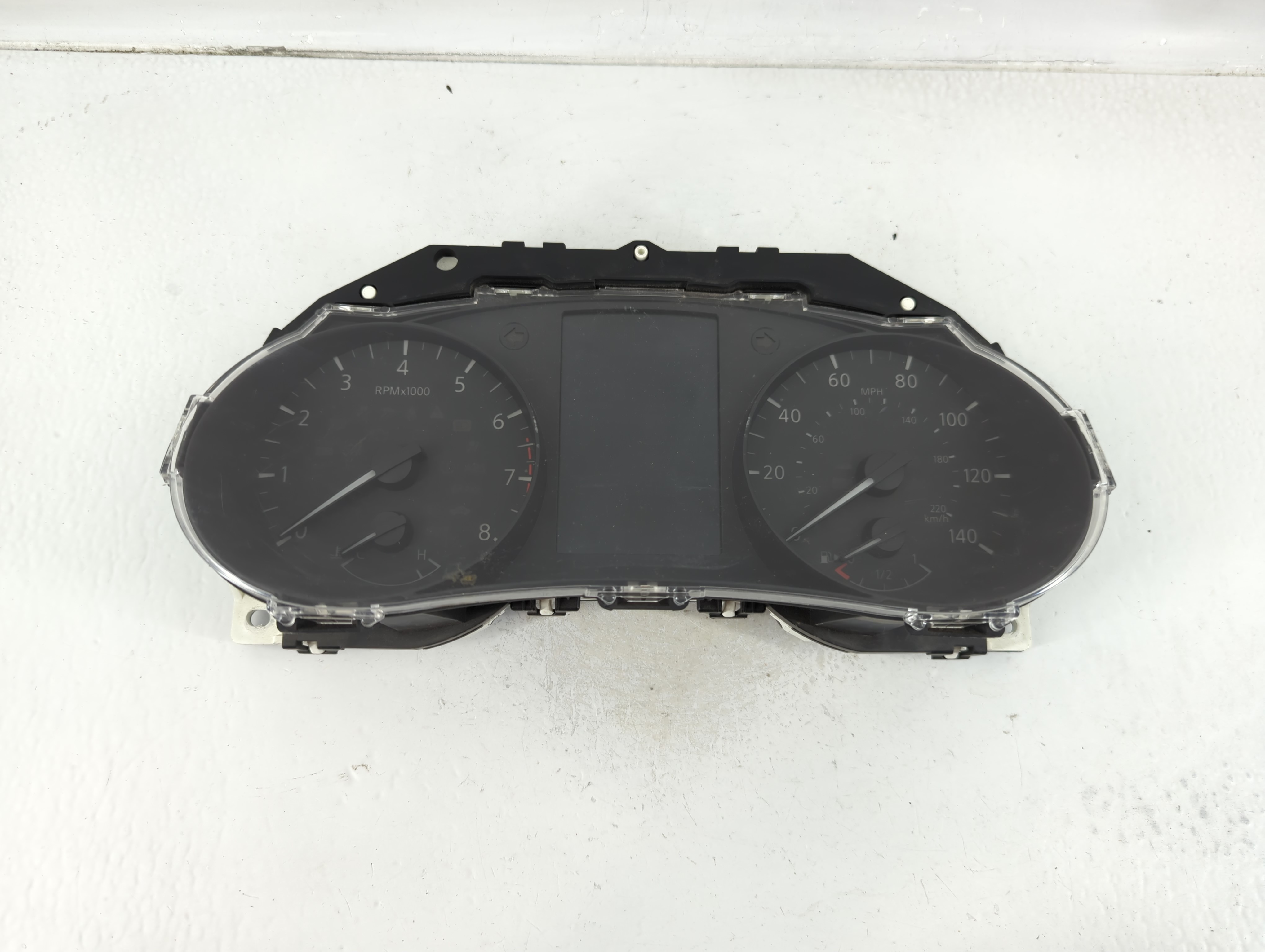 Picture of 2018-2018 Nissan Rogue Speedometer Instrument Cluster Gauges 1125135
