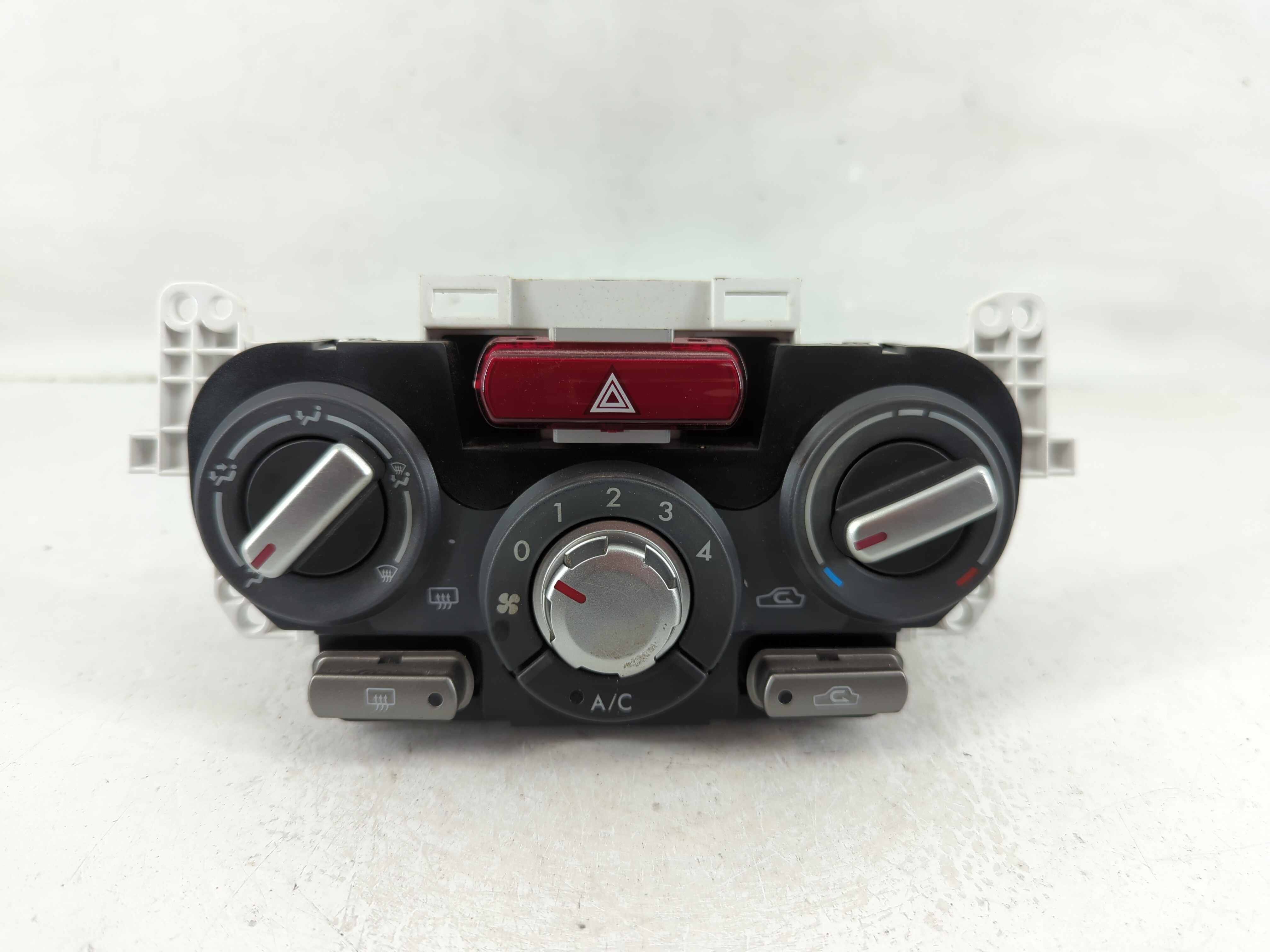 Picture of 2010 Subaru Forester Ac Heater Climate Control 72311sc050 1125184
