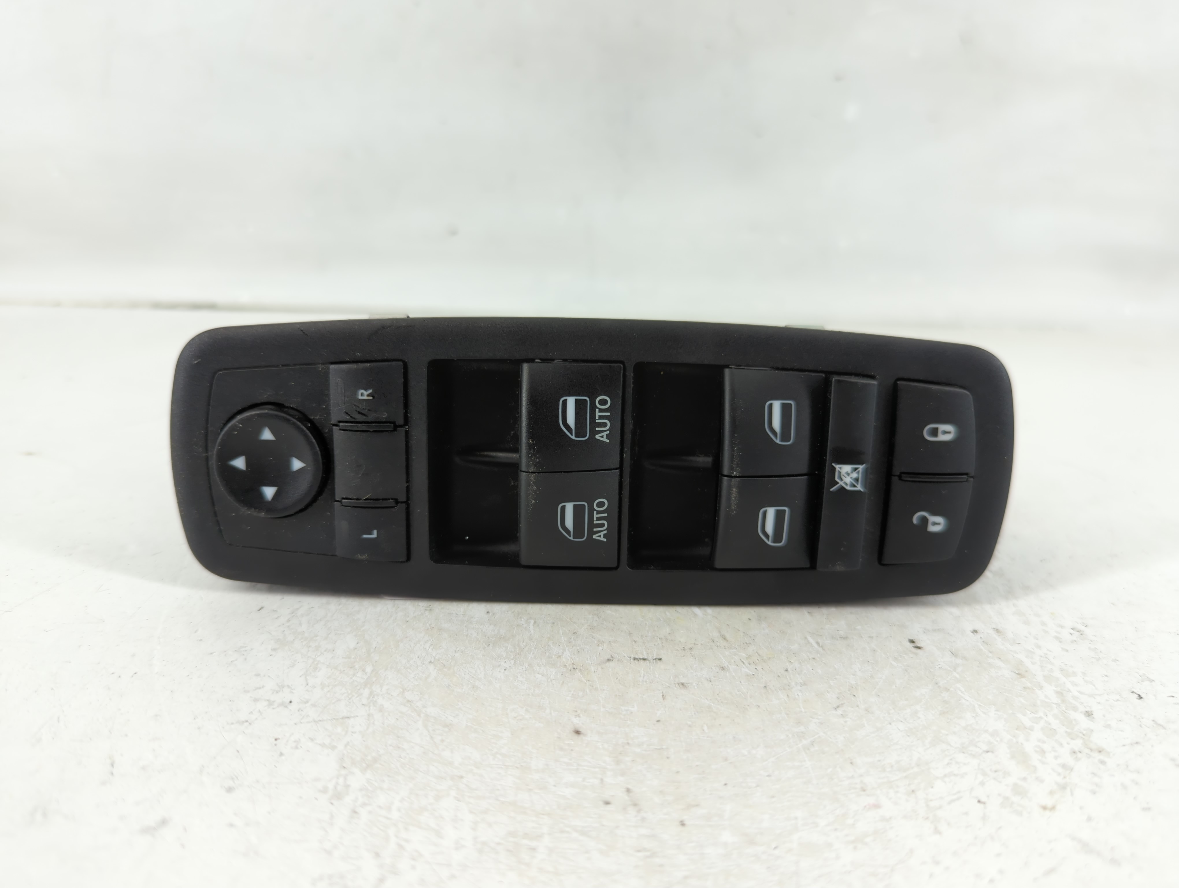 Picture of 2017-2022 Chrysler Pacifica Driver Left Door Master Power Window Switch 1125190