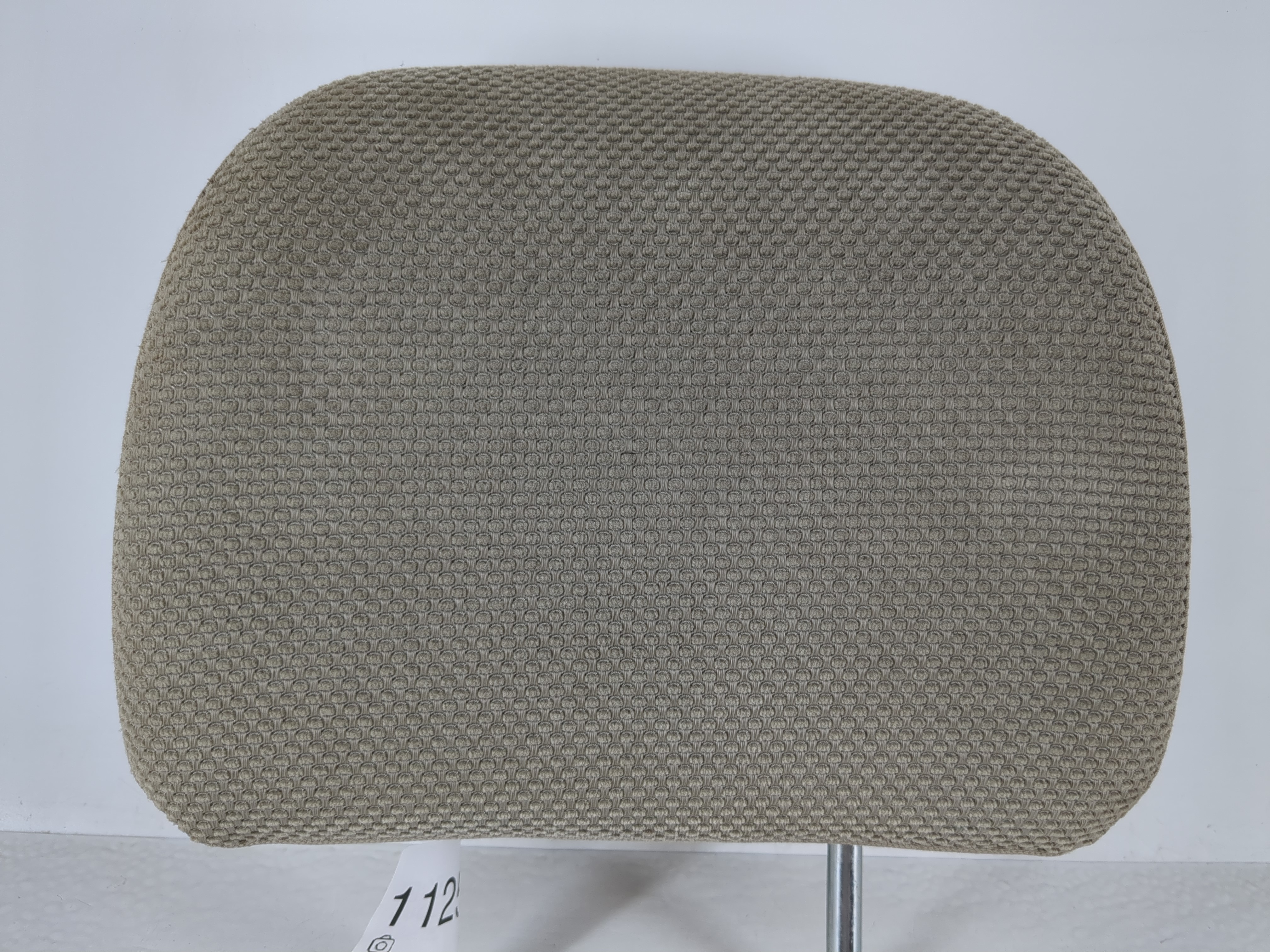 Picture of Subaru Xv Headrest Head Rest Rear Seat Grey 1125324