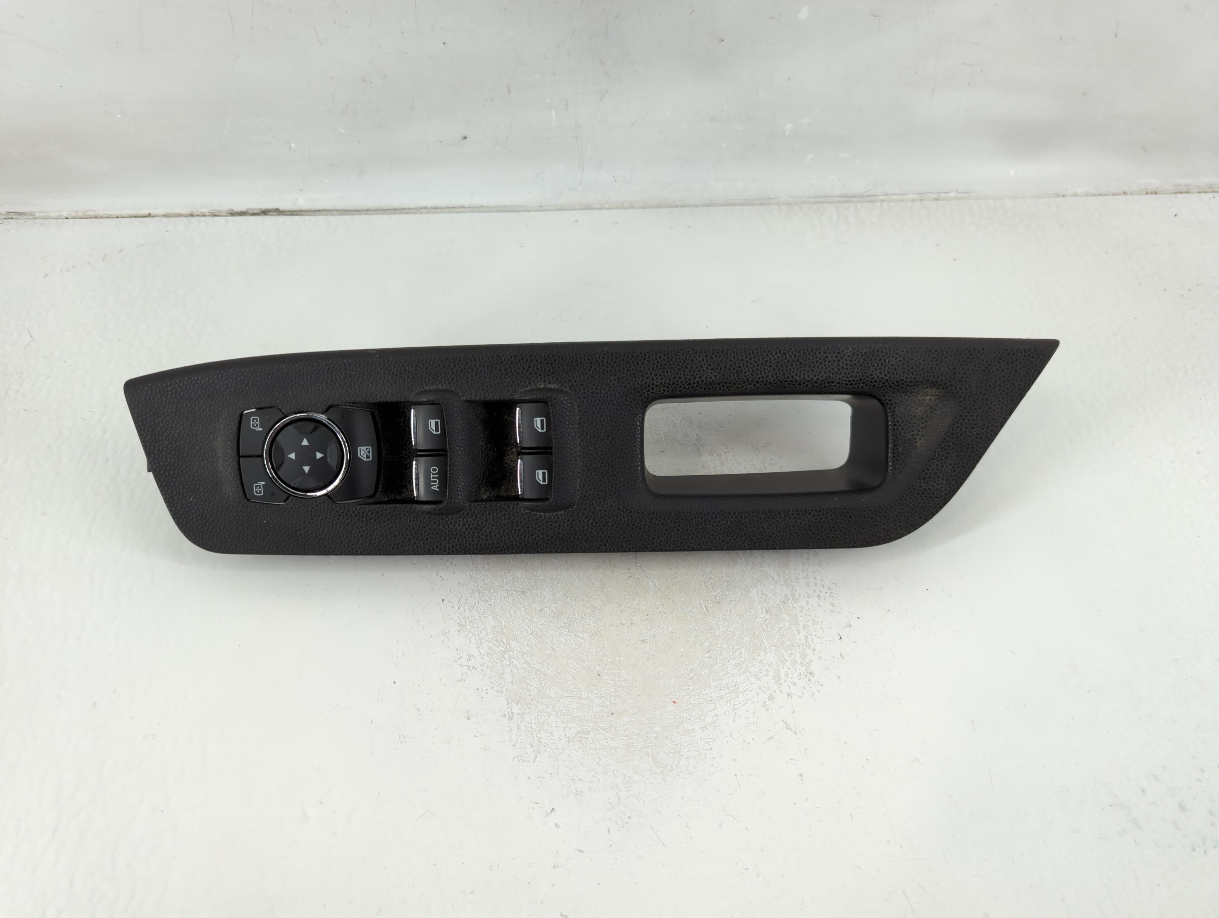 Picture of 2018-2022 Ford Ecosport Driver Left Door Master Power Window Switch 1125342
