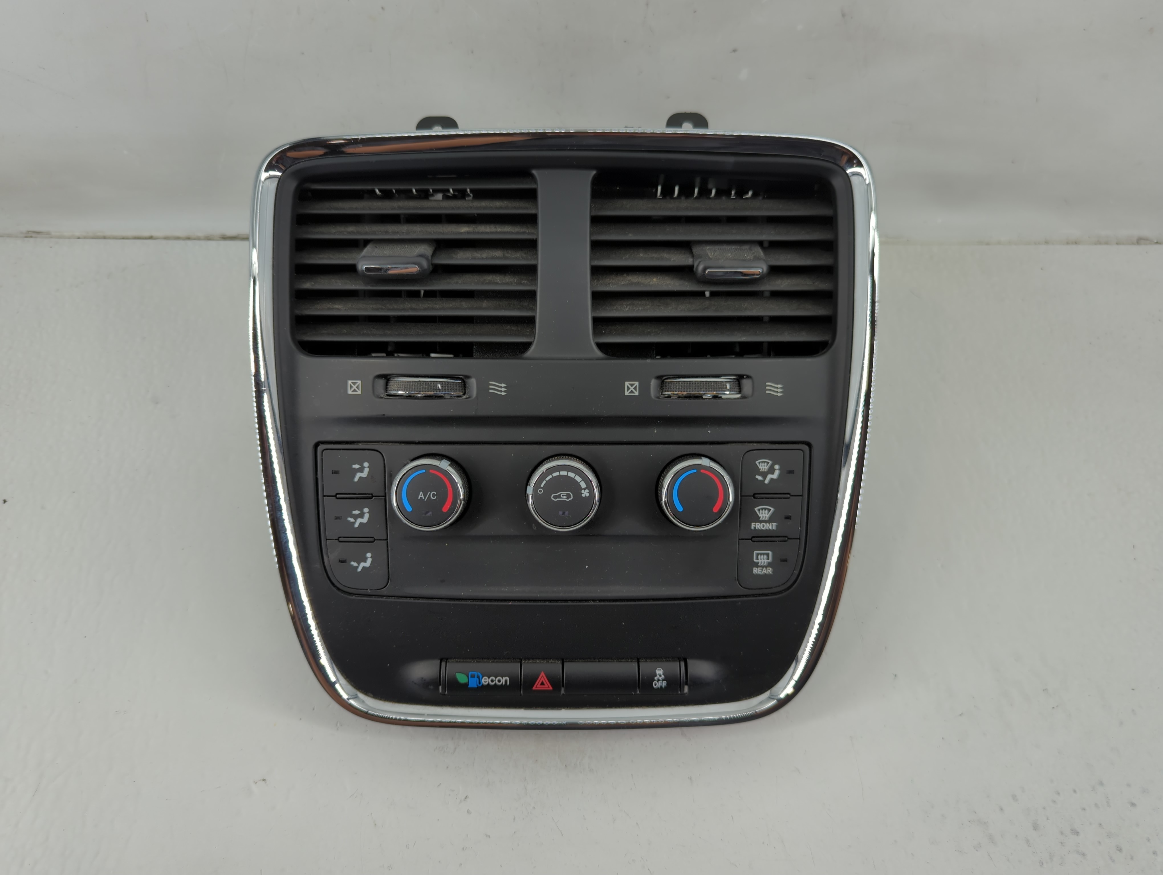 Dodge Caravan Ac Heater Climate Control P55111249af 1125429 - Oemusedautoparts1.com