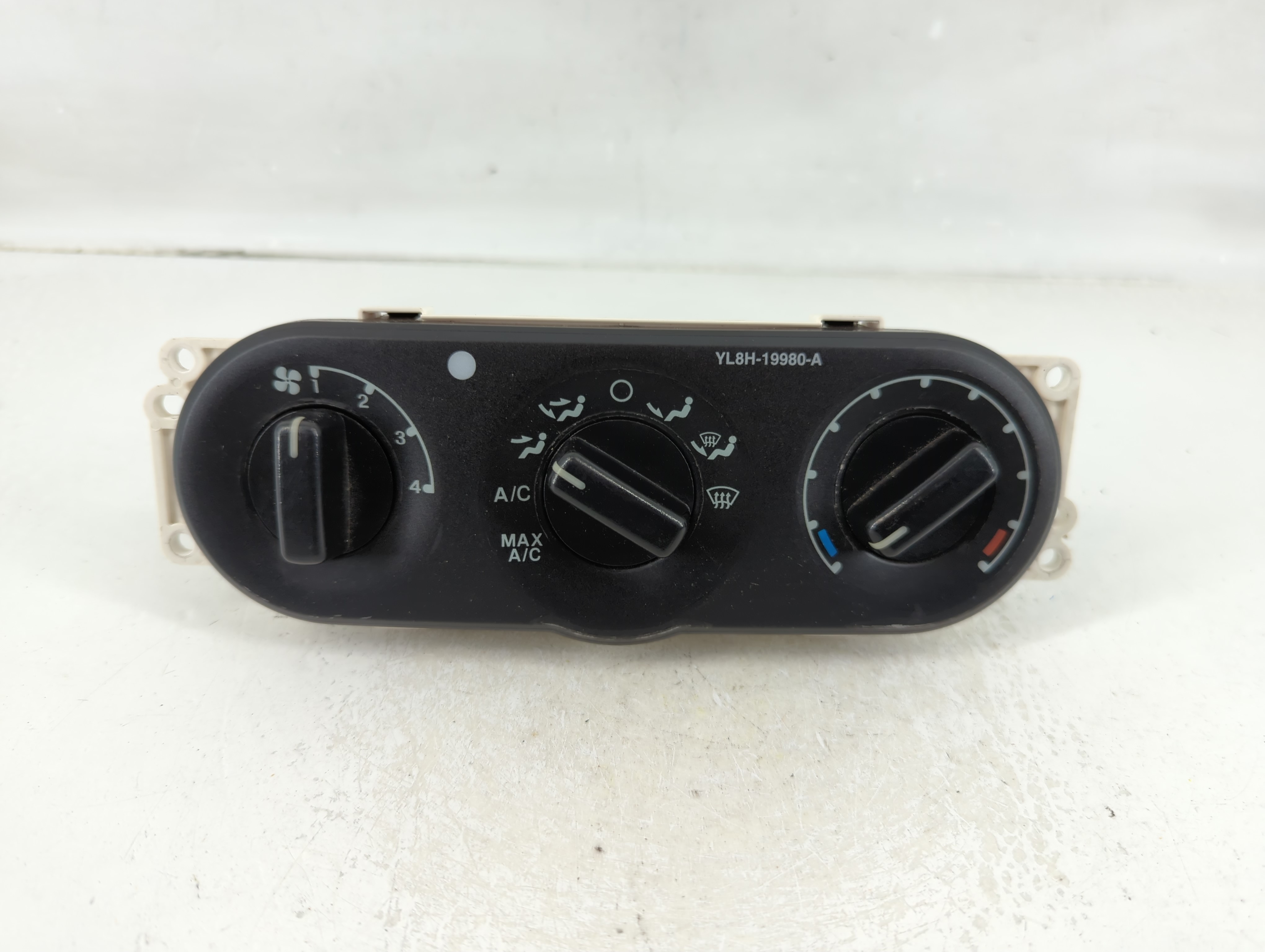 Picture of 2002-2007 Ford Escape Ac Heater Climate Control 0c69af 1125430