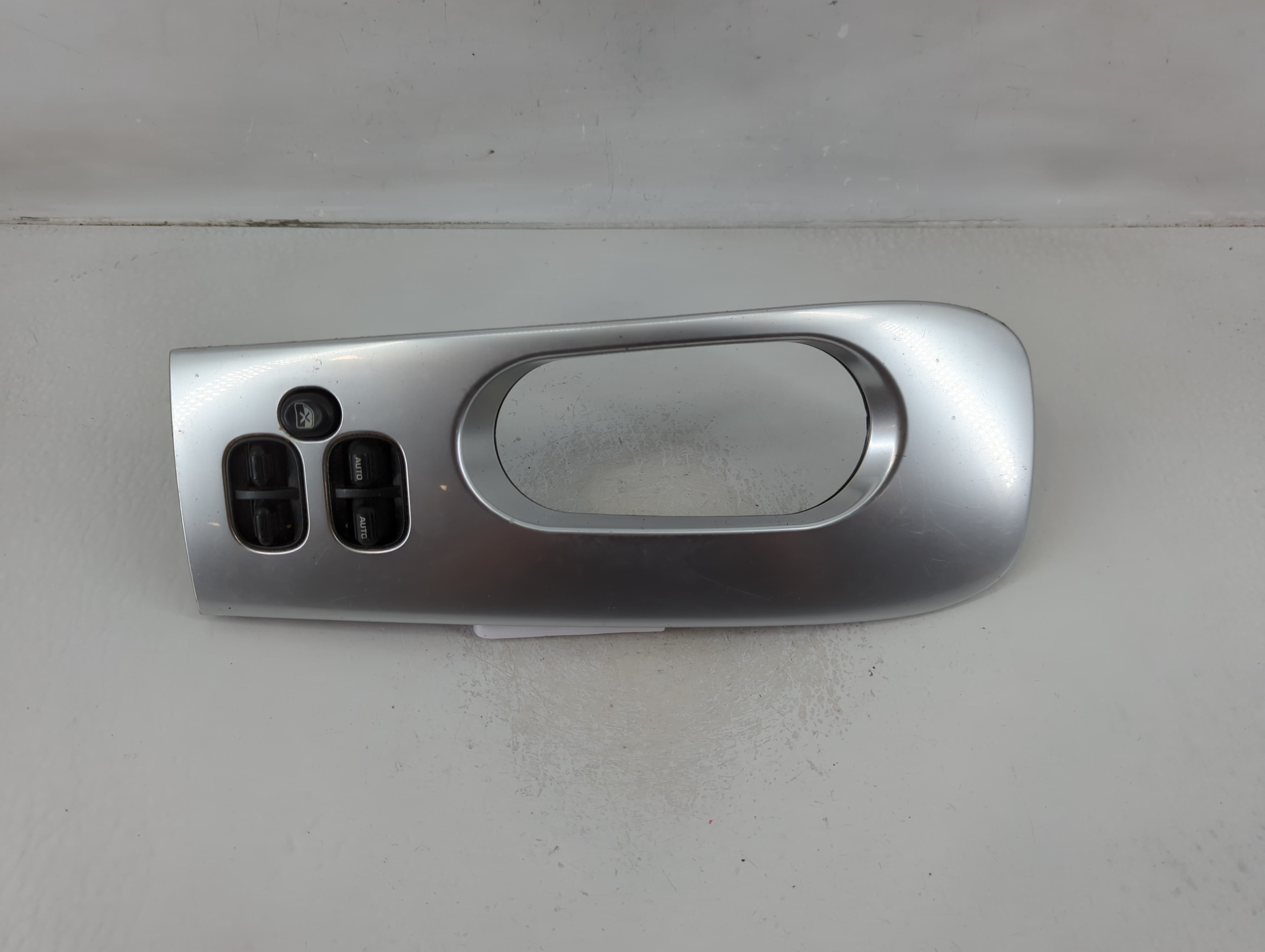 Picture of 2004-2007 Jeep Liberty Driver Left Door Master Power Window Switch 1125444