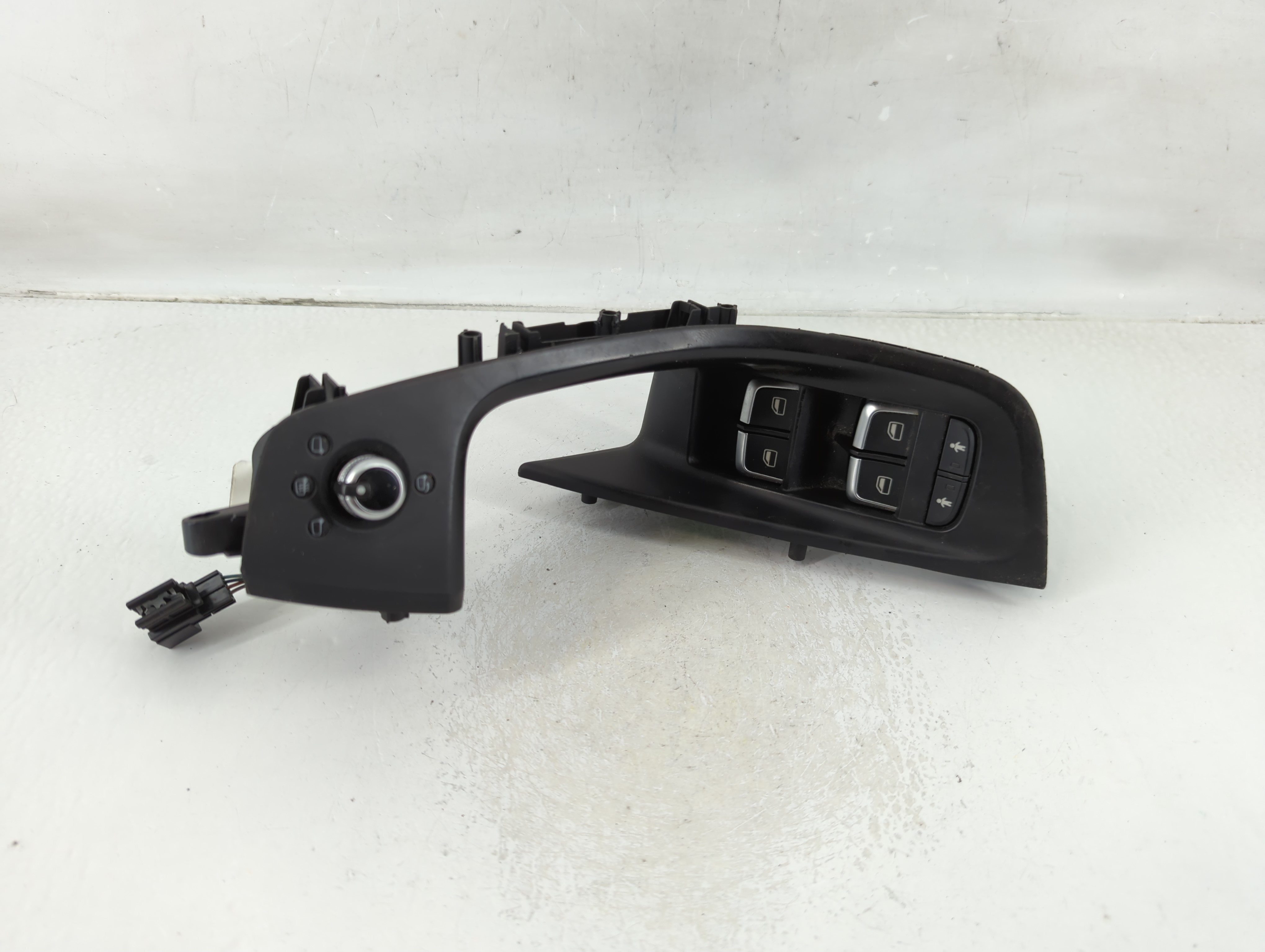 Picture of 2012-2018 Audi A6 Driver Left Door Master Power Window Switch 1125447